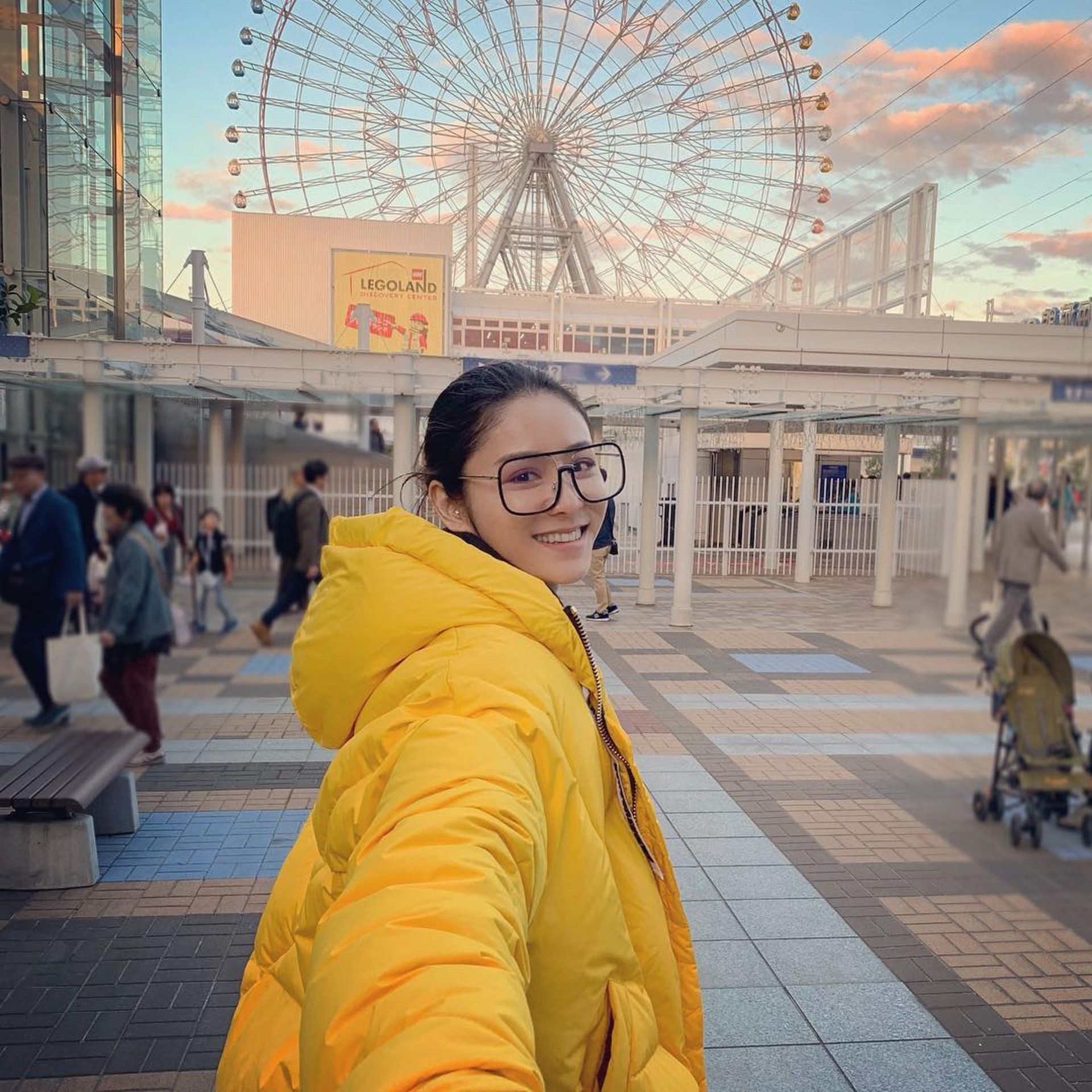 充滿童心性格「貼地」的張馨月成功俘虜林峯。(carina.xin@IG) 充滿童心性格「貼地」的張馨月成功俘虜林峯。(carina.xin@IG)