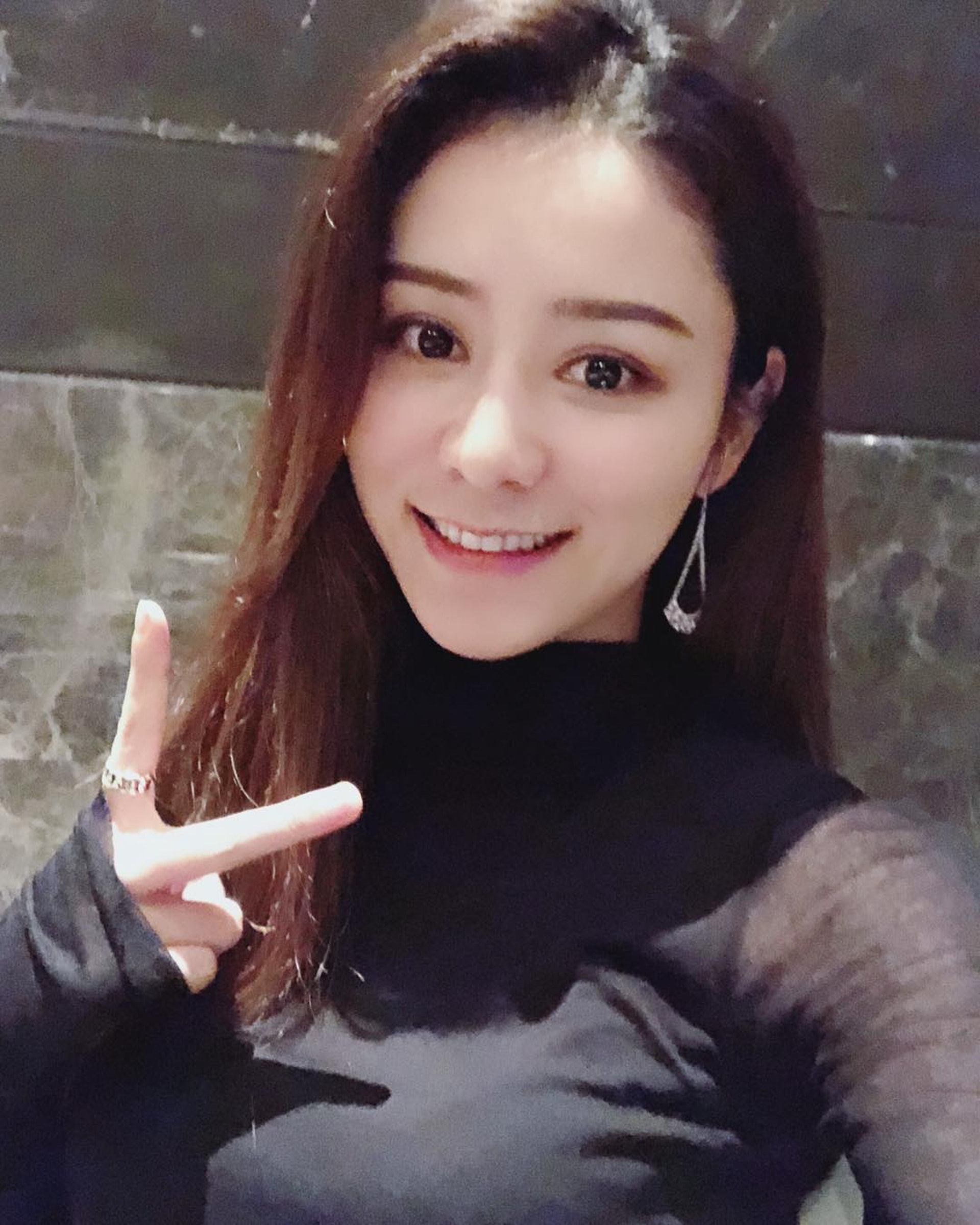 男生都愛善解人意的女生,林峯因工作未有陪伴張馨月過生日也沒有投訴。(carina.xin@IG) 男生都愛善解人意的女生,林峯因工作未有陪伴張馨月過生日也沒有投訴。(carina.xin@IG)
