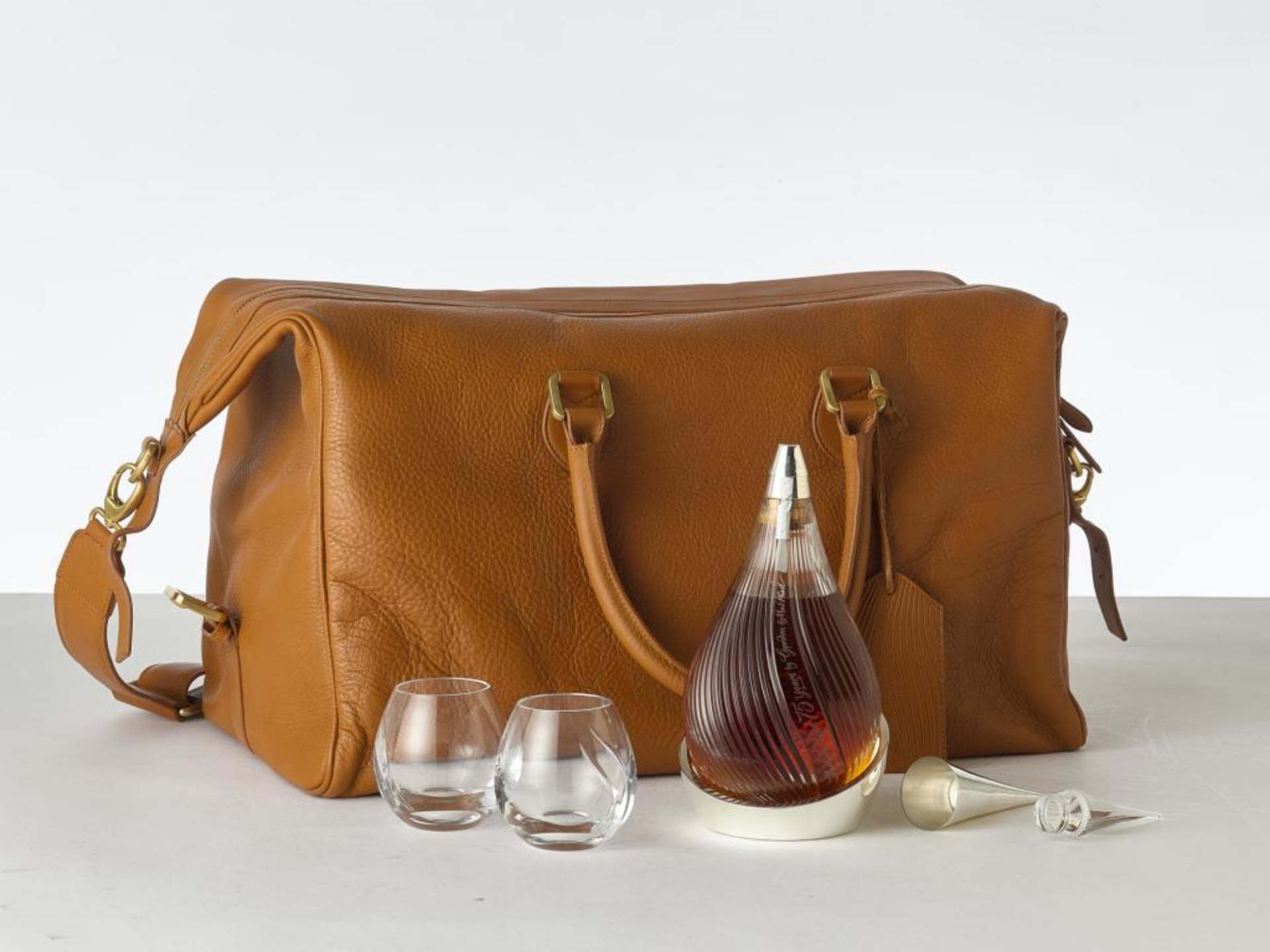 Mortlach 75 Year Old Gordon & Macphail Generations NV(圖片來源:Sothebys) Mortlach 75 Year Old Gordon & Macphail Generations NV(圖片來源:Sothebys)