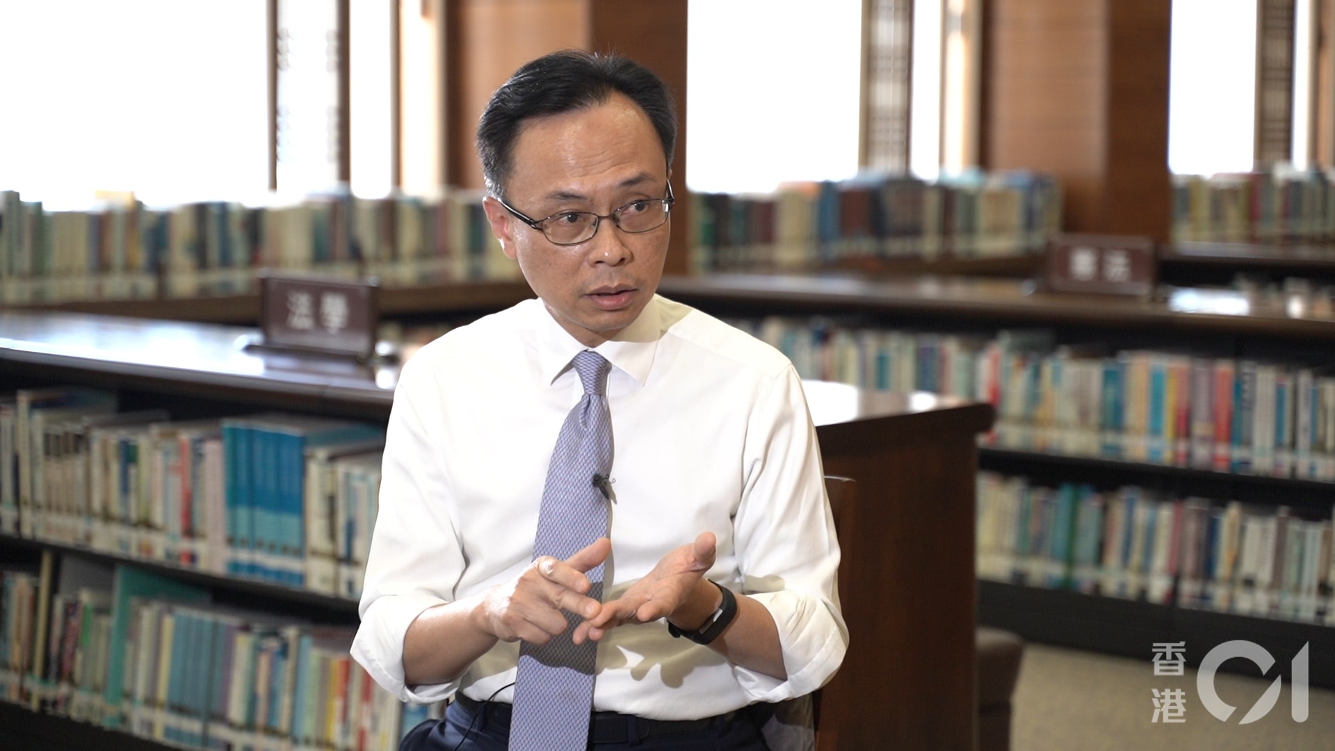聶德權早前接受《香港01》專訪時亦出現手震情況。(林頌華攝)