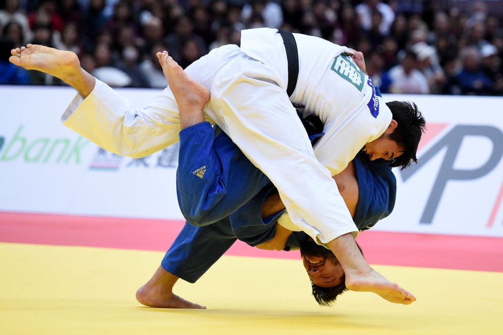 高專七帝柔道 保留日本柔術寢技特色跟奧運柔道截然不同