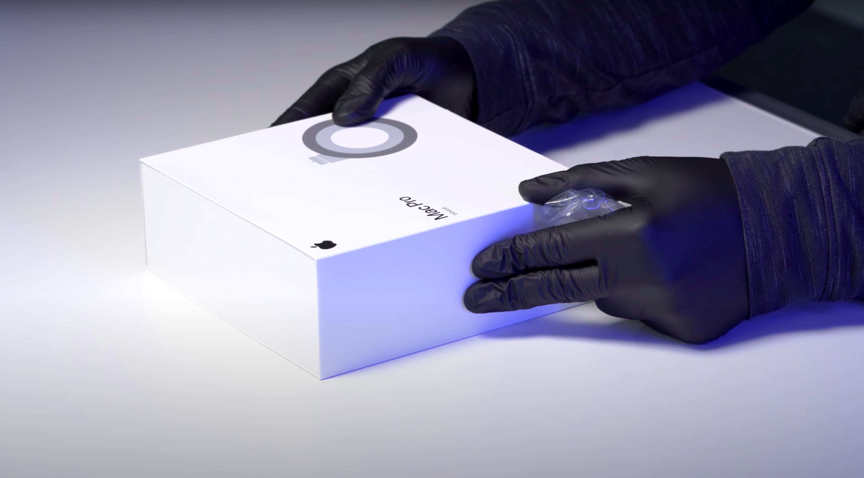 包裝膠紙沒有接口位【Youtube截圖】