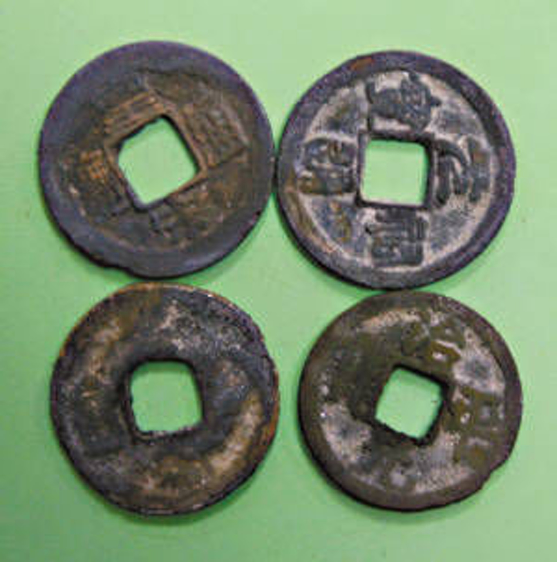 南海一號上發現的古錢幣。（網絡圖片）