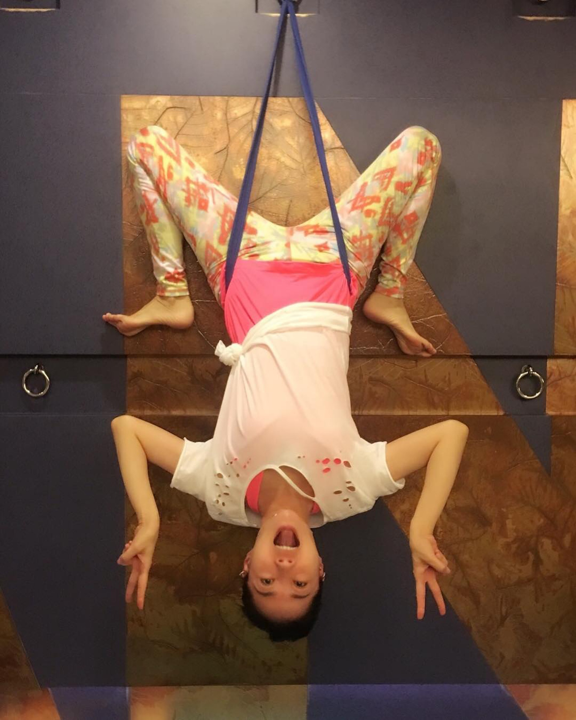 楊玉梅年過六旬,但仍很有活力。