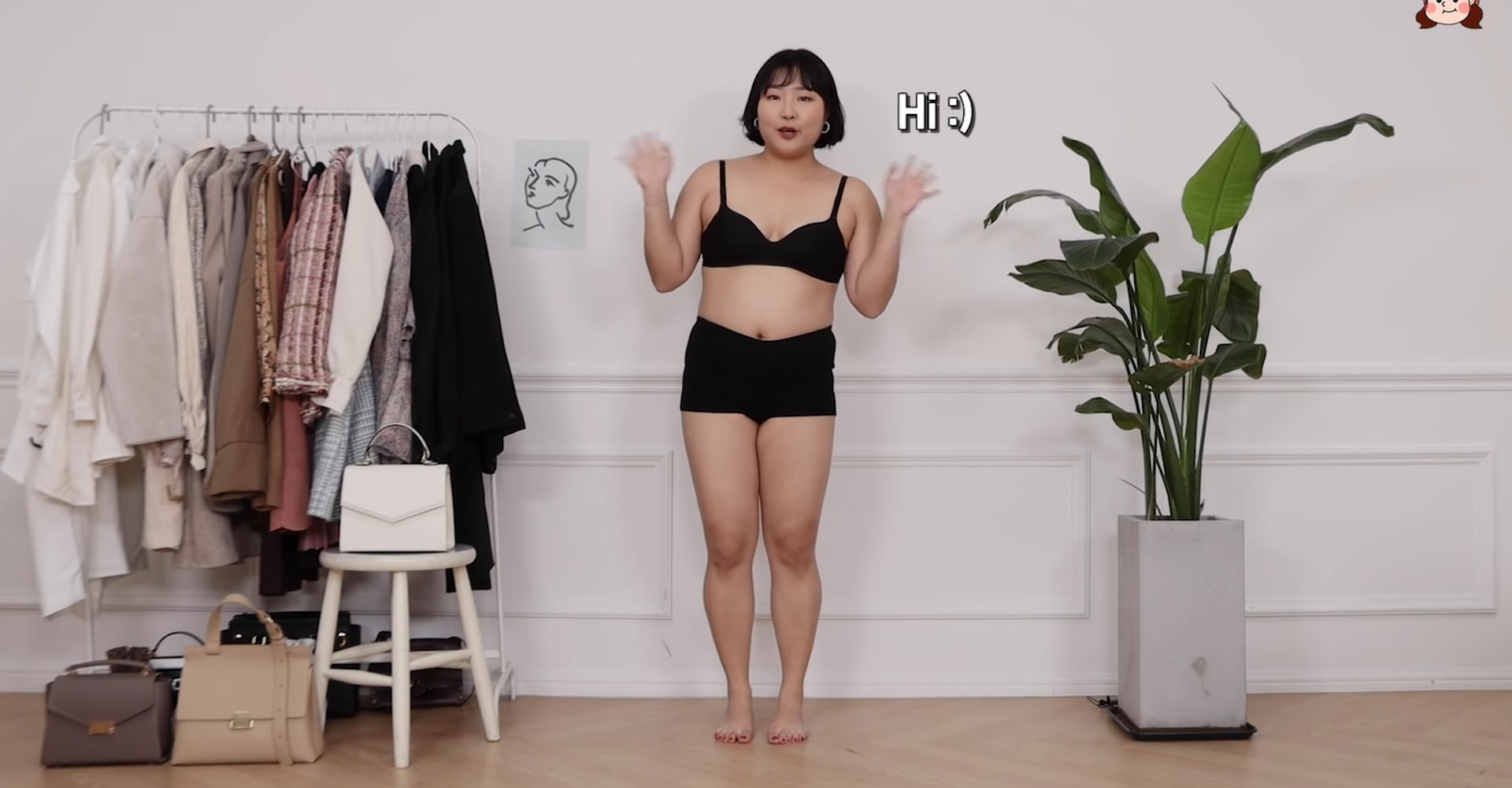 Yunjeong不怕公開自己身材。(엘피디LPD@Youtube)