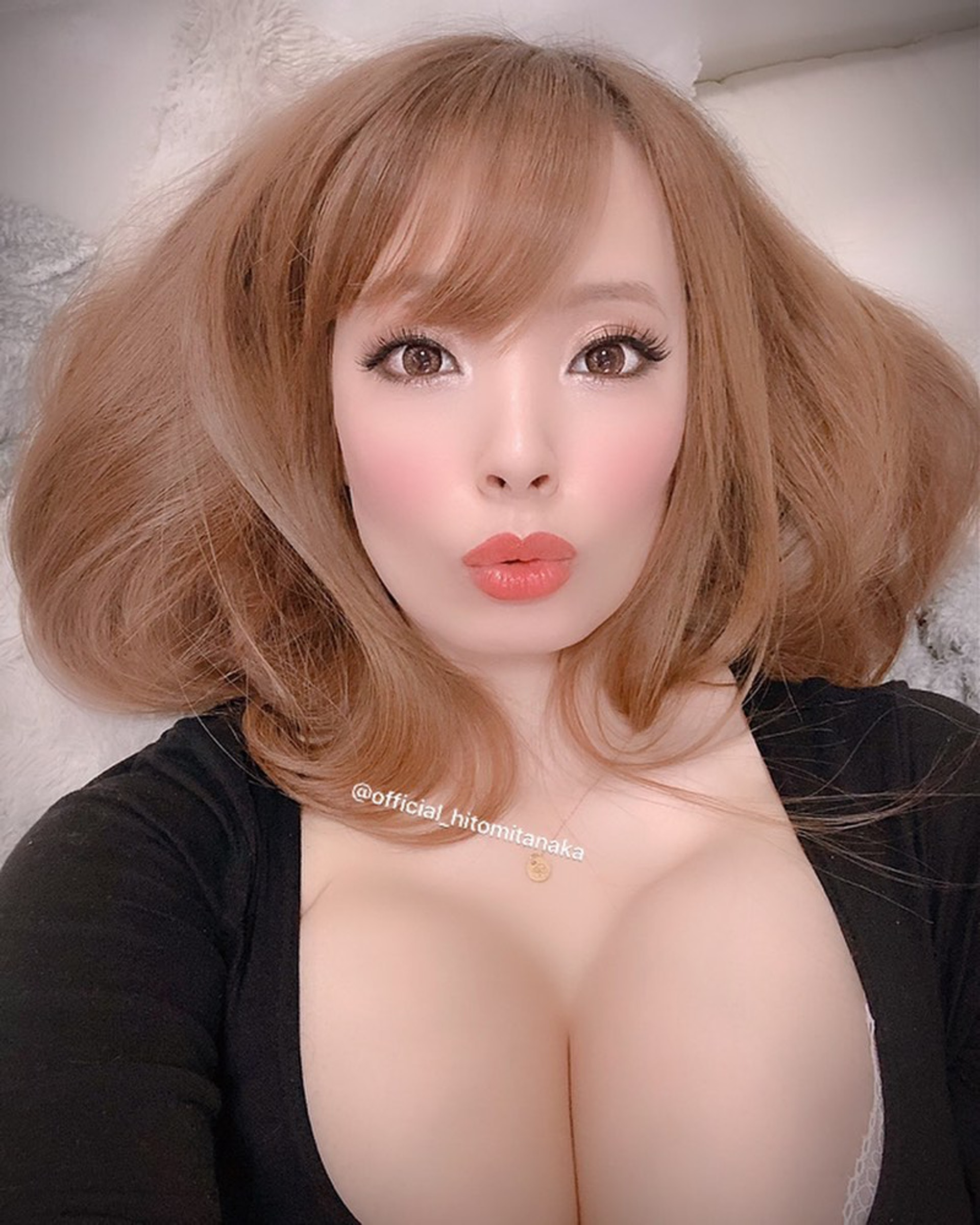 AV女優Hitomi(IG@official_hitomitanaka) AV女優Hitomi(IG@official_hitomitanaka)