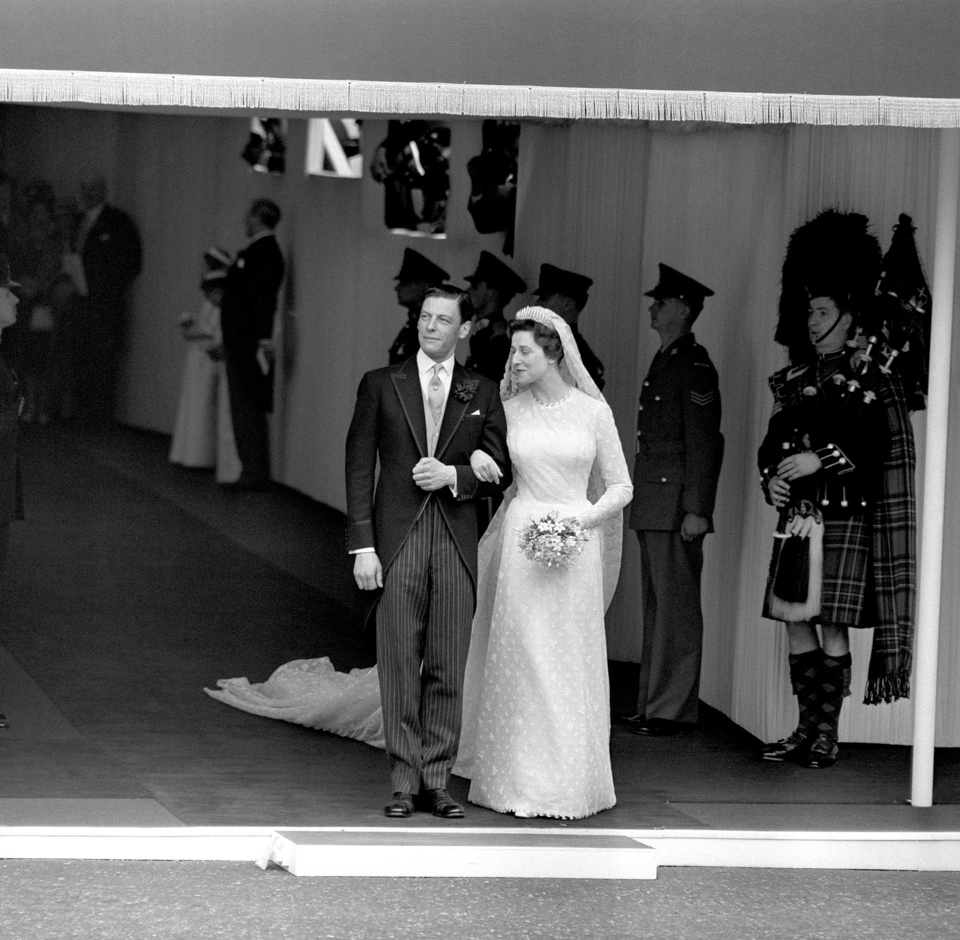 雅麗珊郡主和貴族商人歐志偉爵士在1963年舉行大婚，成為當時全球熱話。（Getty Images）
