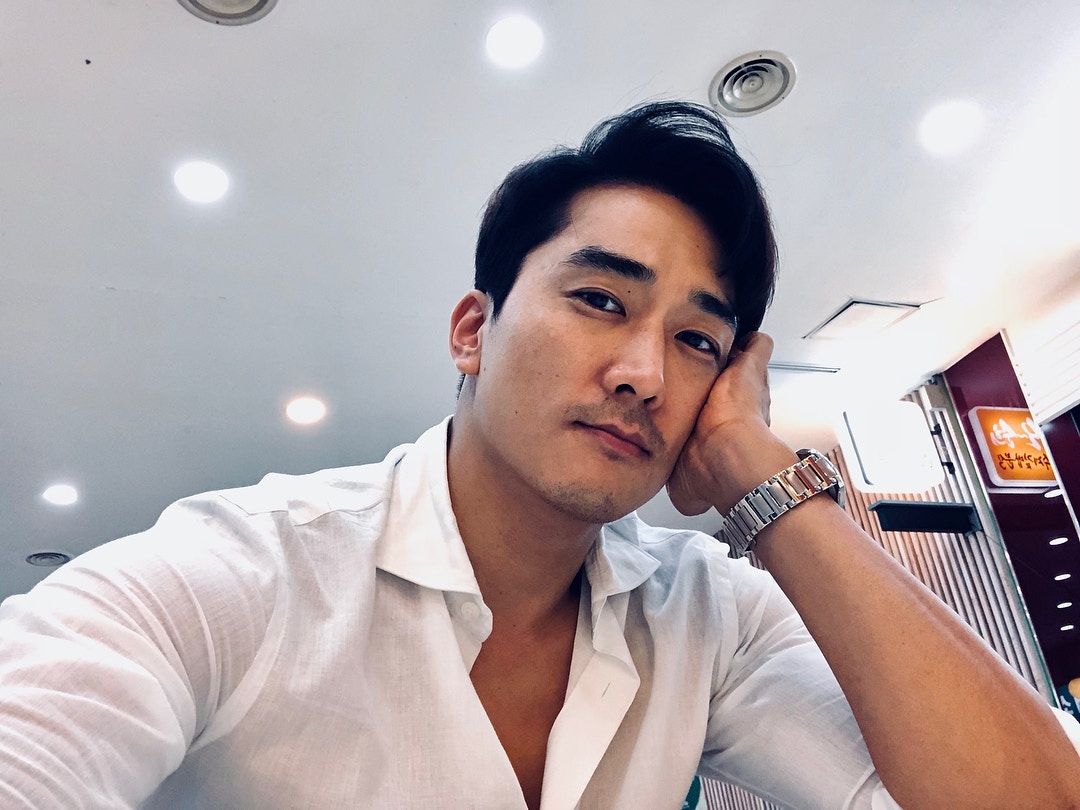 宋慧喬與宋承憲雙雙成名於《藍色生死戀I》,兩人之間的緋聞被傳得沸沸沸沸揚揚。(songseungheon1005@IG) 宋慧喬與宋承憲雙雙成名於《藍色生死戀I》,兩人之間的緋聞被傳得沸沸沸沸揚揚。(songseungheon1005@IG)