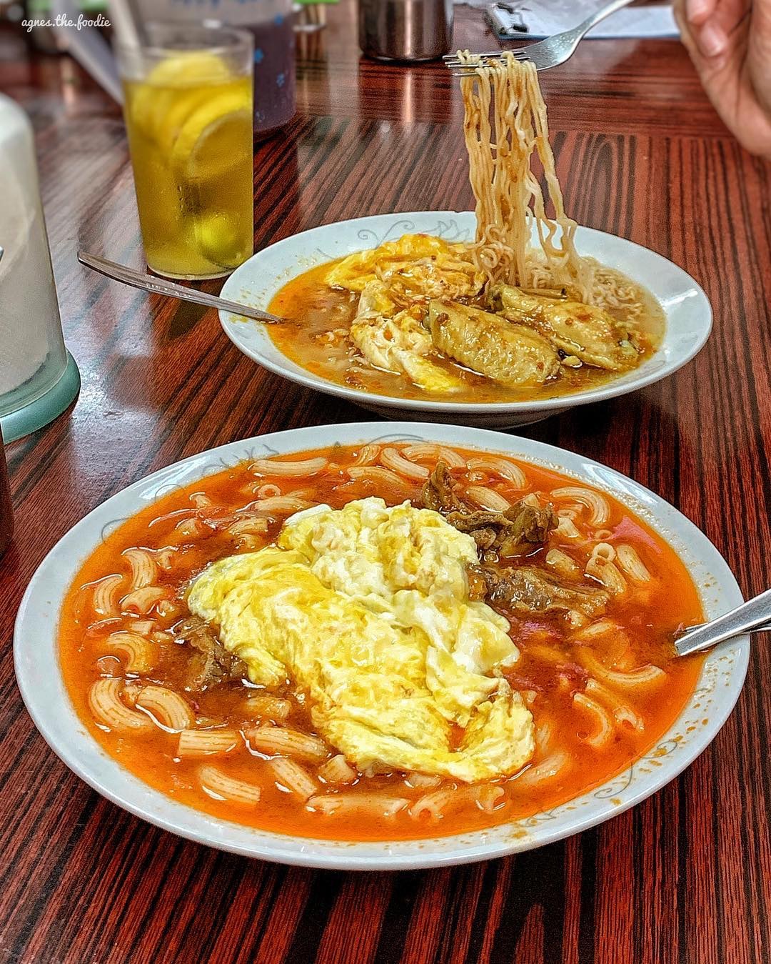 【3】橋記咖啡美食
另外炒蛋咖喱牛腩番茄通亦是人氣之選！（Instagram@agnes.the.foodie）