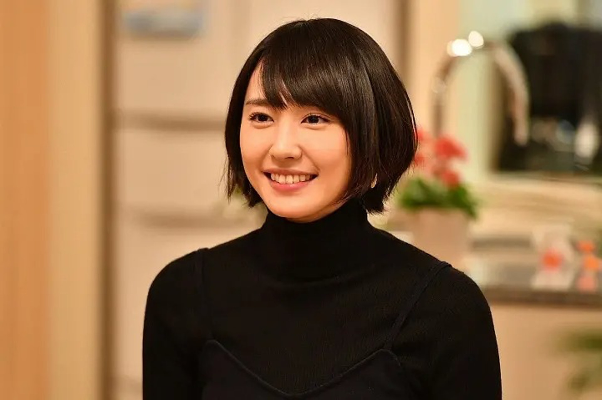 新垣結衣(《逃避雖可恥但有用》劇照)