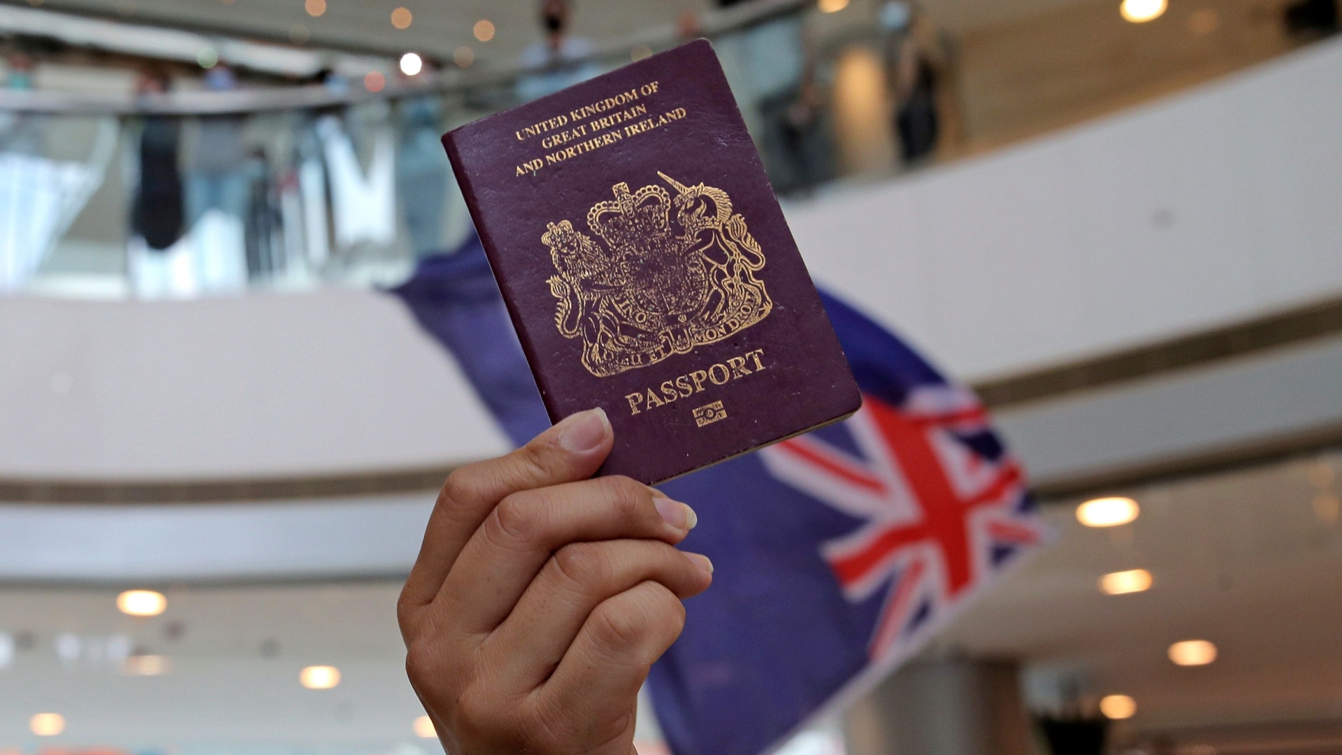 【BNO】英國政界支持擴大簽證權利 自由民主黨籲重開申請 【BNO】英國政界支持擴大簽證權利 自由民主黨籲重開申請