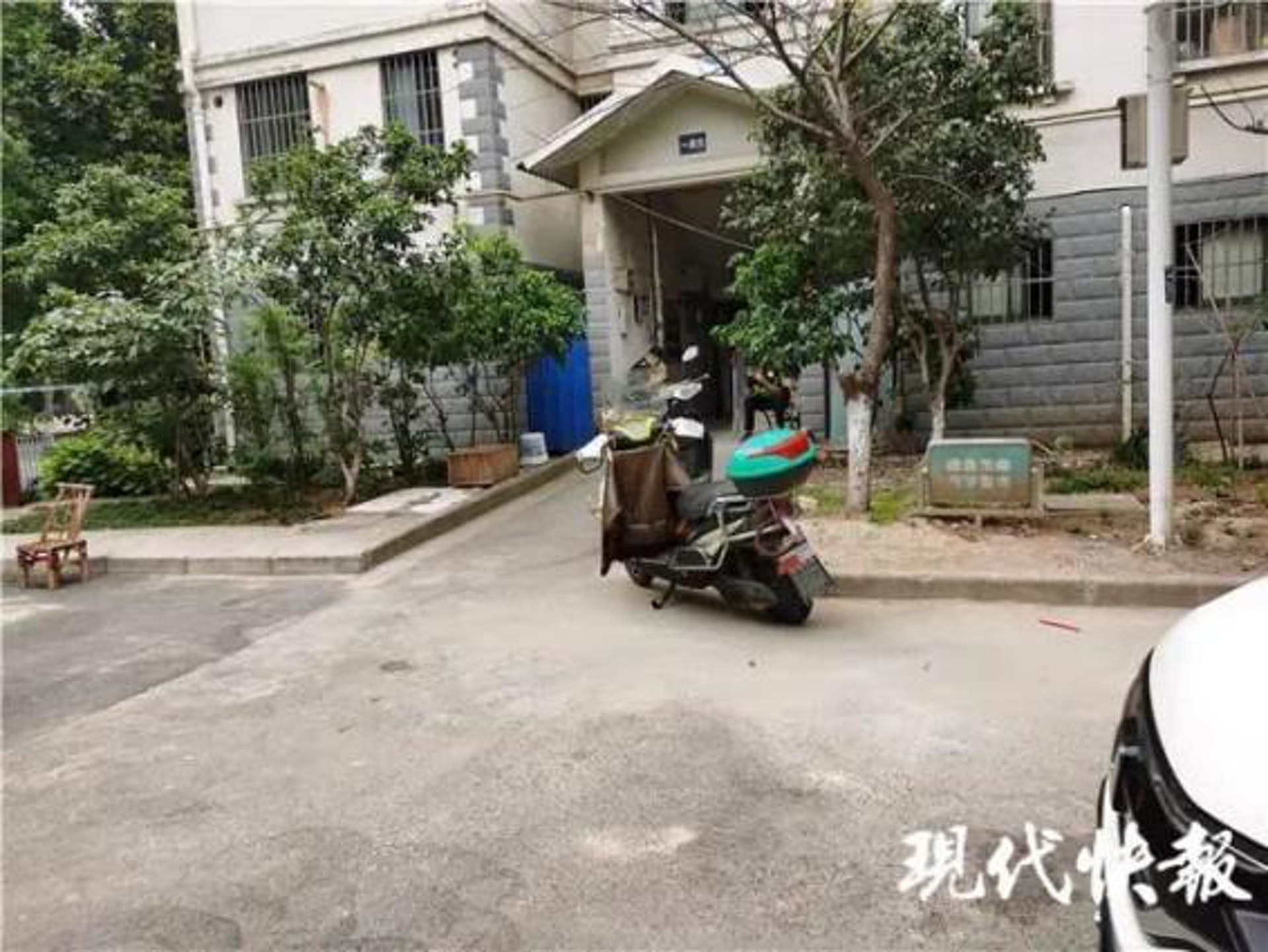 事發的住宅區。(《現代快報》) 事發的住宅區。(《現代快報》)