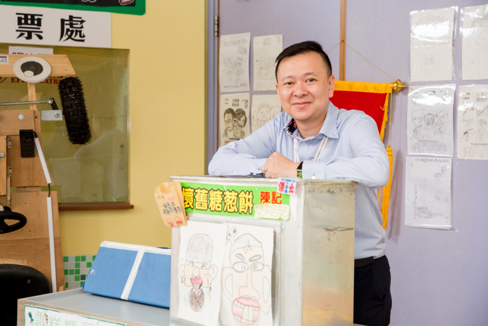 天虹小學校長馮耀章 天虹小學校長馮耀章