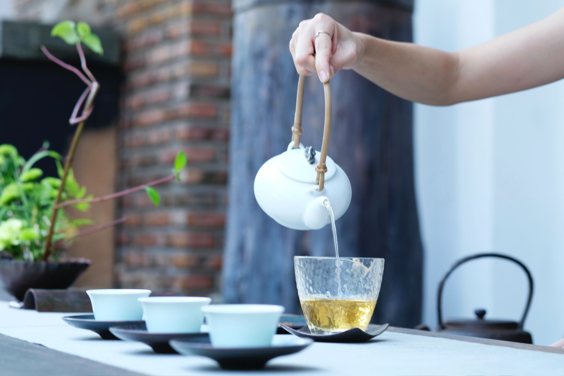 飲用原隻雪梨或雪梨水時,要避免同時進食燥熱或寒涼食物!(oriento/unsplash) 飲用原隻雪梨或雪梨水時,要避免同時進食燥熱或寒涼食物!(oriento/unsplash)