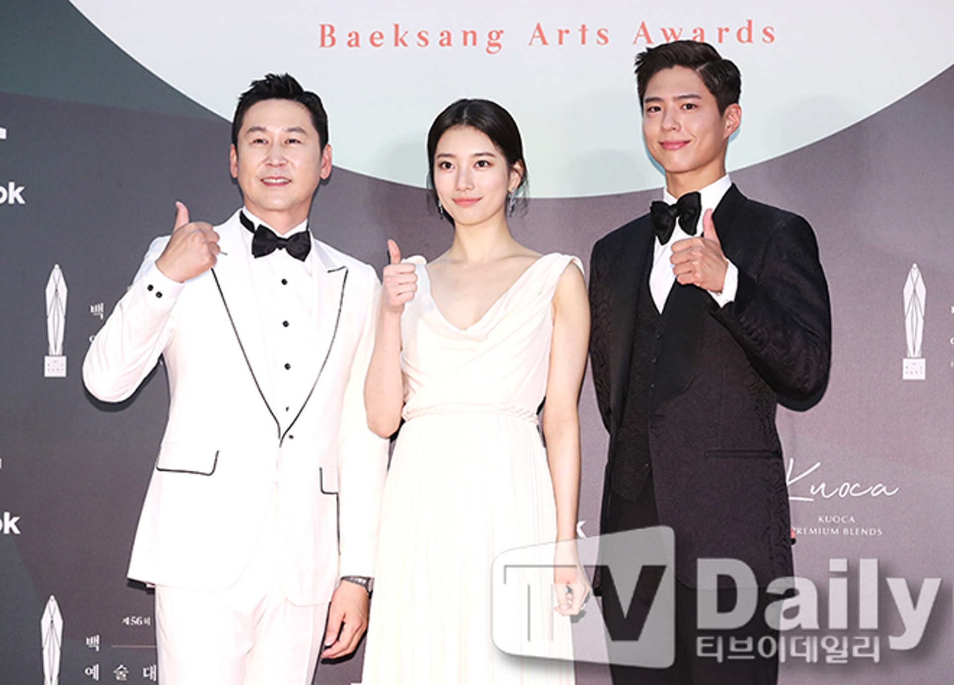 百想藝術大賞 孫藝珍撇甩玄彬性感行紅地氈韓素希iu靚絕全場