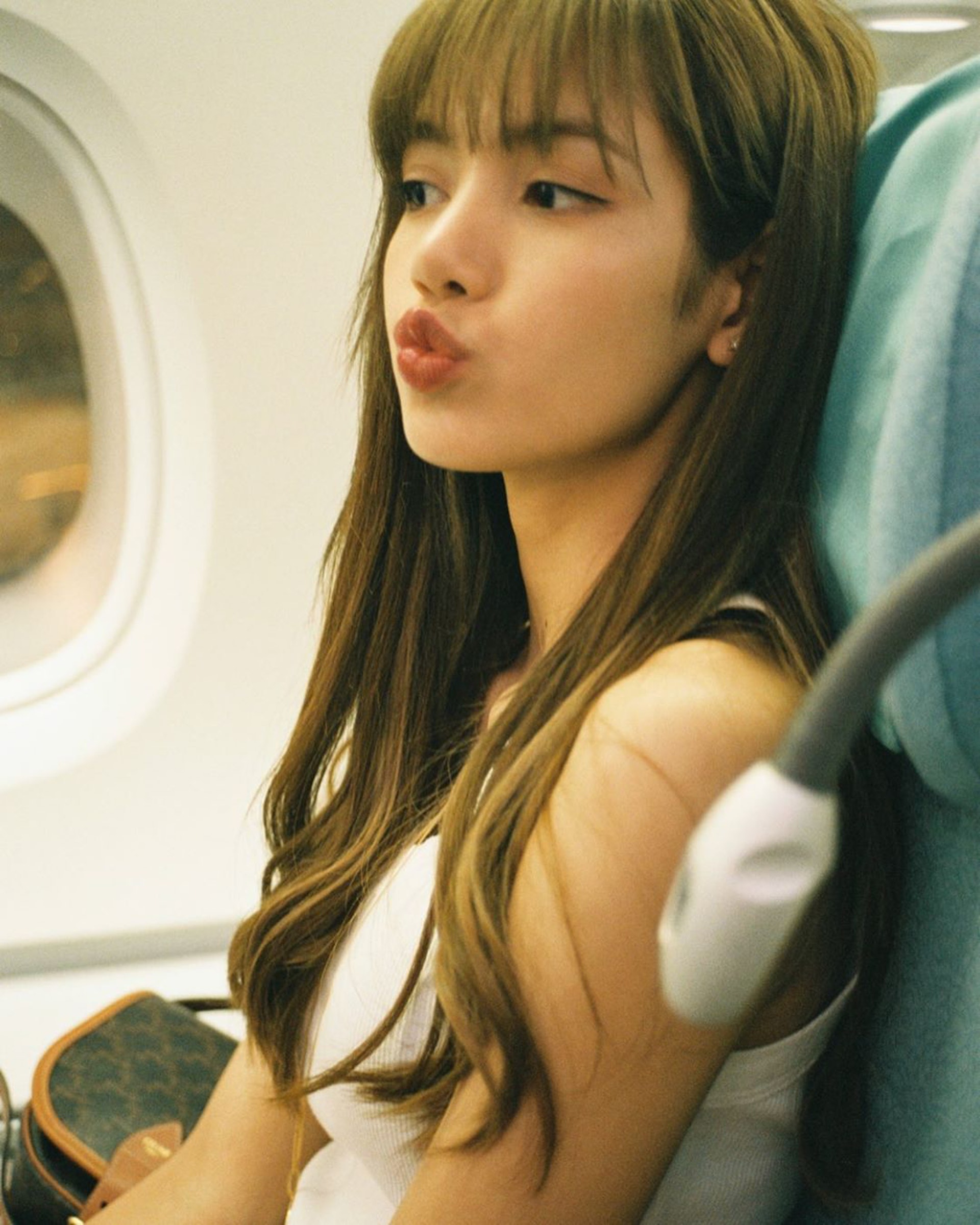 多圖 嚇鬼女朋友 國民初戀ploy 跟blackpink Lisa泰似樣 香港01 電影 多圖 嚇鬼女朋友 國民初戀ploy 跟blackpink Lisa泰似樣 香港01 電影