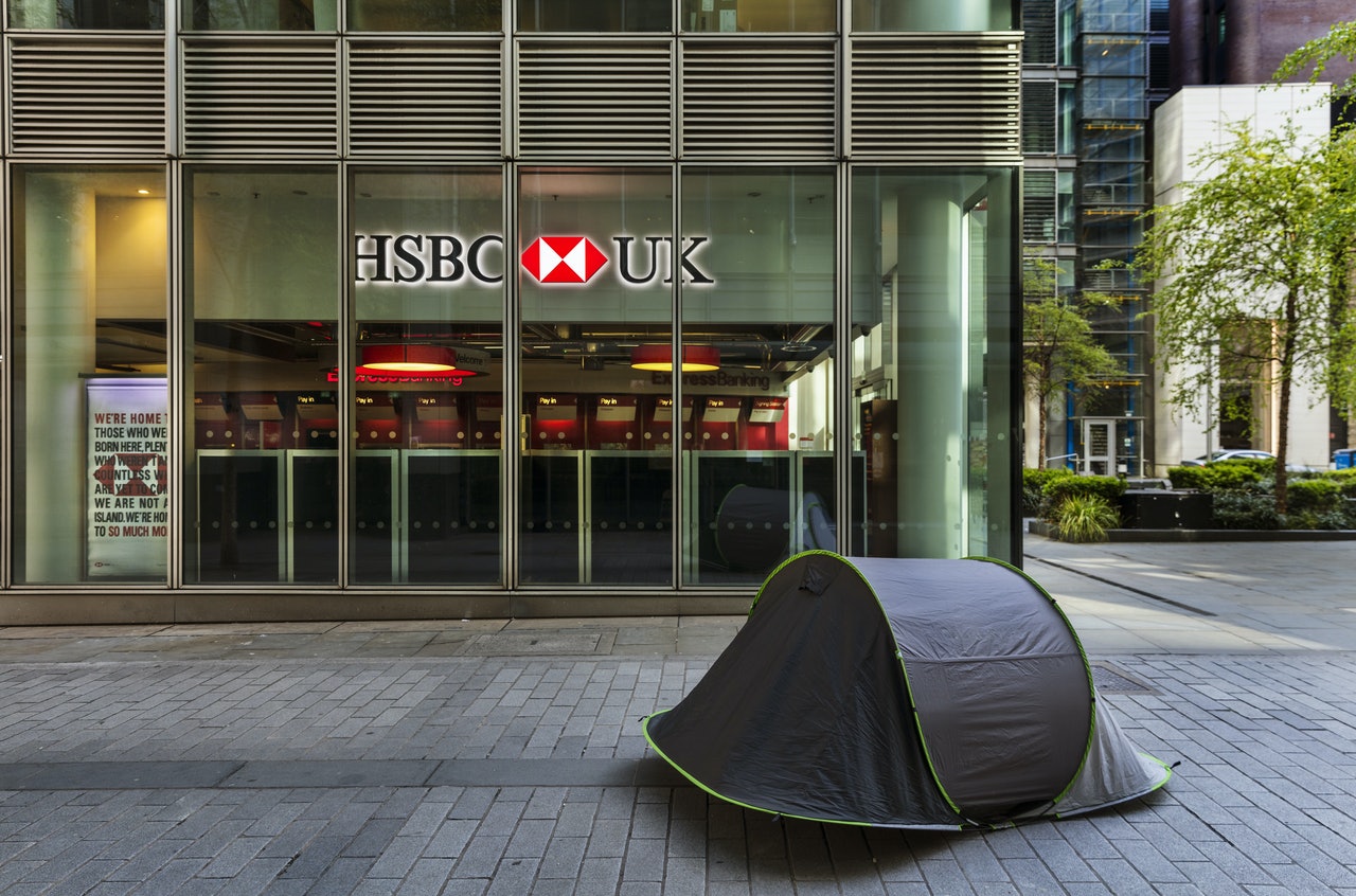 英國封殺華為:滙豐據報擔憂若英國禁止華為參與5G建設,該行或遭中國報復。圖攝於5月2日,倫敦芬丘奇街的一所滙豐銀行分店。(Getty) 英國封殺華為:滙豐據報擔憂若英國禁止華為參與5G建設,該行或遭中國報復。圖攝於5月2日,倫敦芬丘奇街的一所滙豐銀行分店。(Getty)