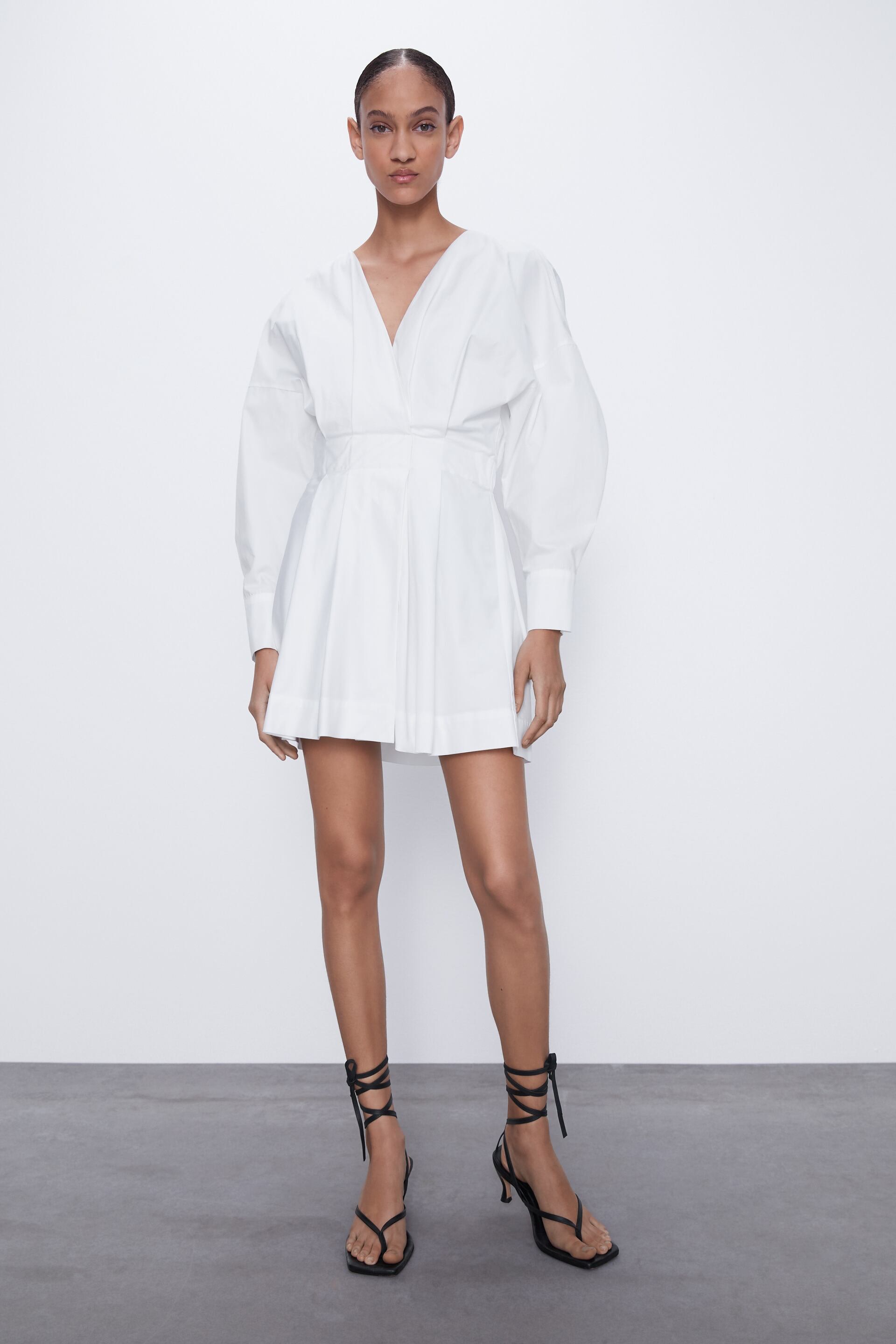 Zara圍裹洋裝HK$359(zara.com)