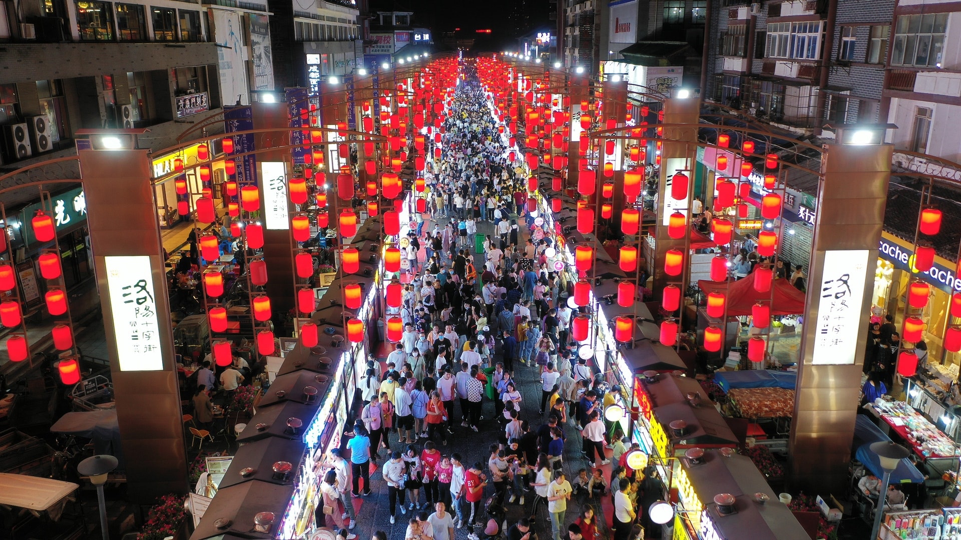 【地攤經濟】政令不暢？政策辯論？　一線城市「潑冷水」惹揣測