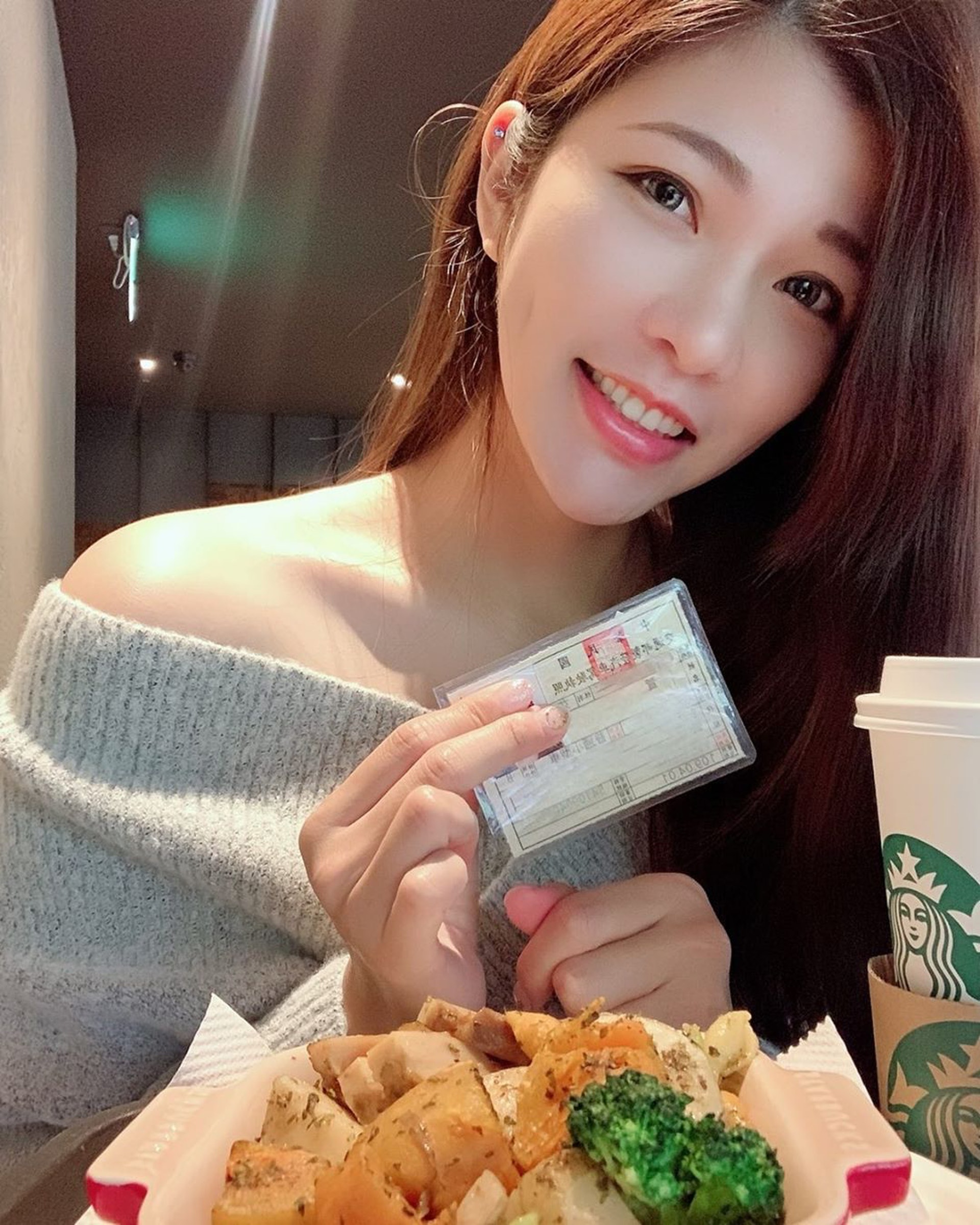 漂亮鎖骨。(IG@soniawu24) 漂亮鎖骨。(IG@soniawu24)
