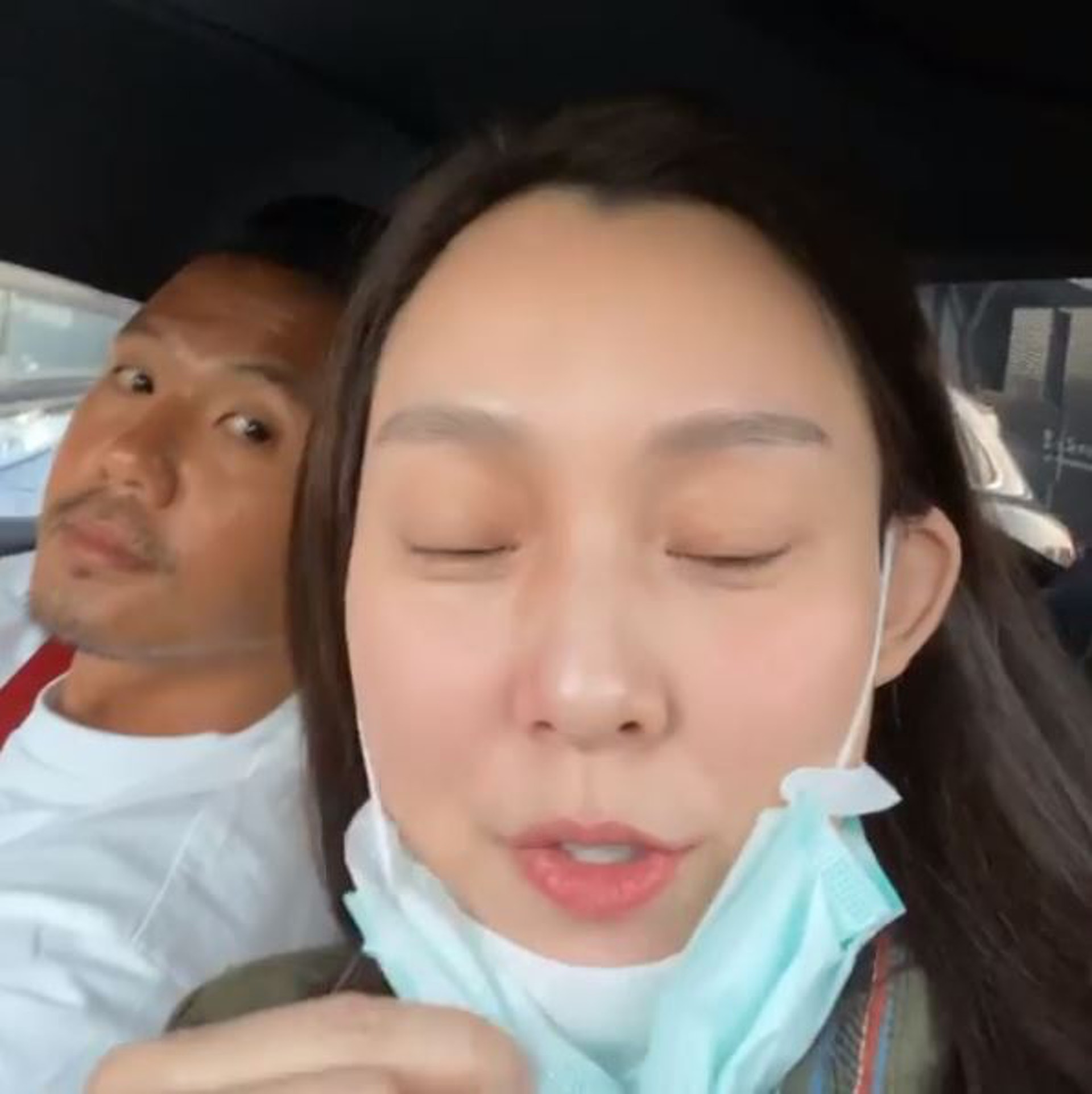 范范范瑋琪口罩調轉戴。(IG@fanfan) 范范范瑋琪口罩調轉戴。(IG@fanfan)