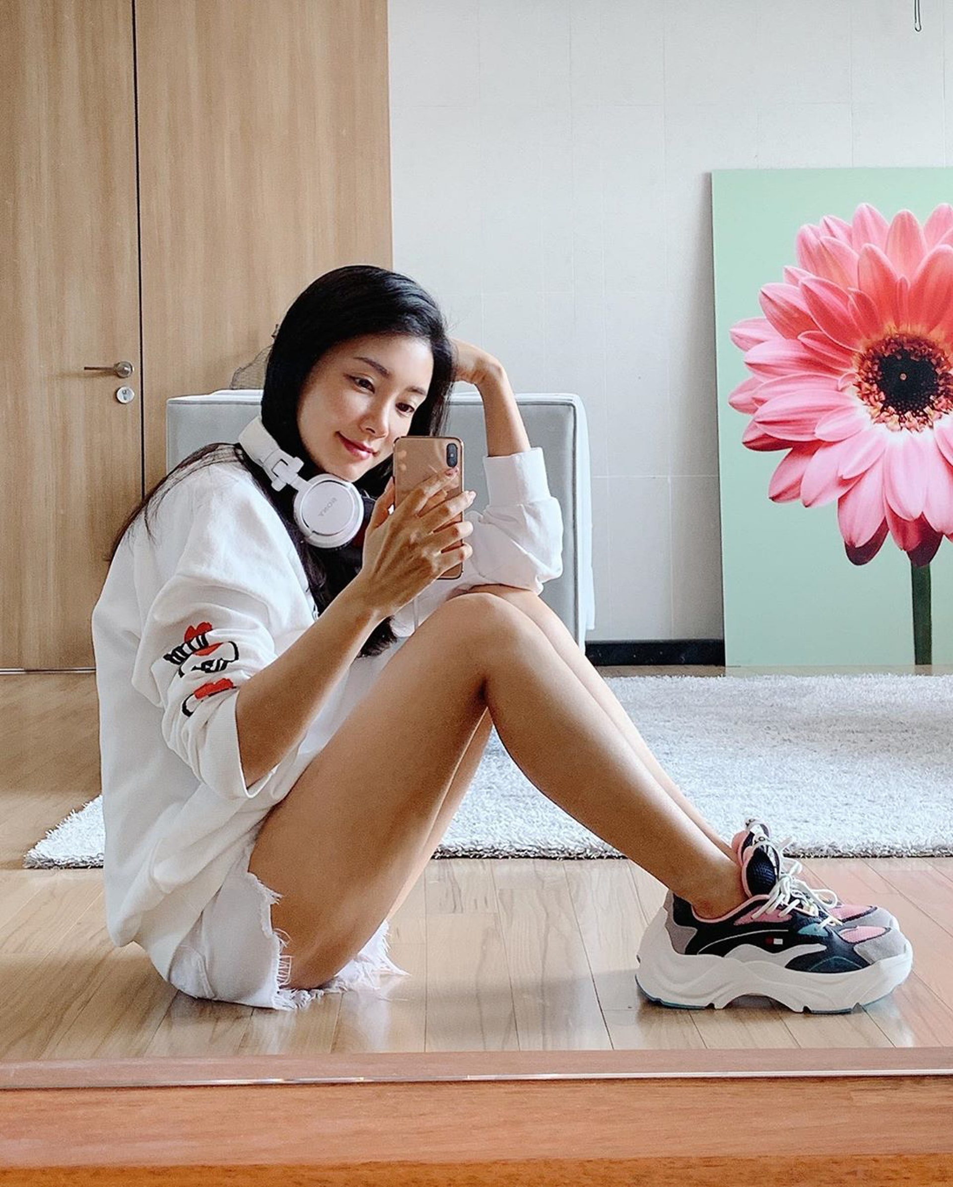 韓國美妝Youtuber UNA(유나)在Youtube擁有79.5萬粉絲。(beautyclouduna@instagram) 韓國美妝Youtuber UNA(유나)在Youtube擁有79.5萬粉絲。(beautyclouduna@instagram)