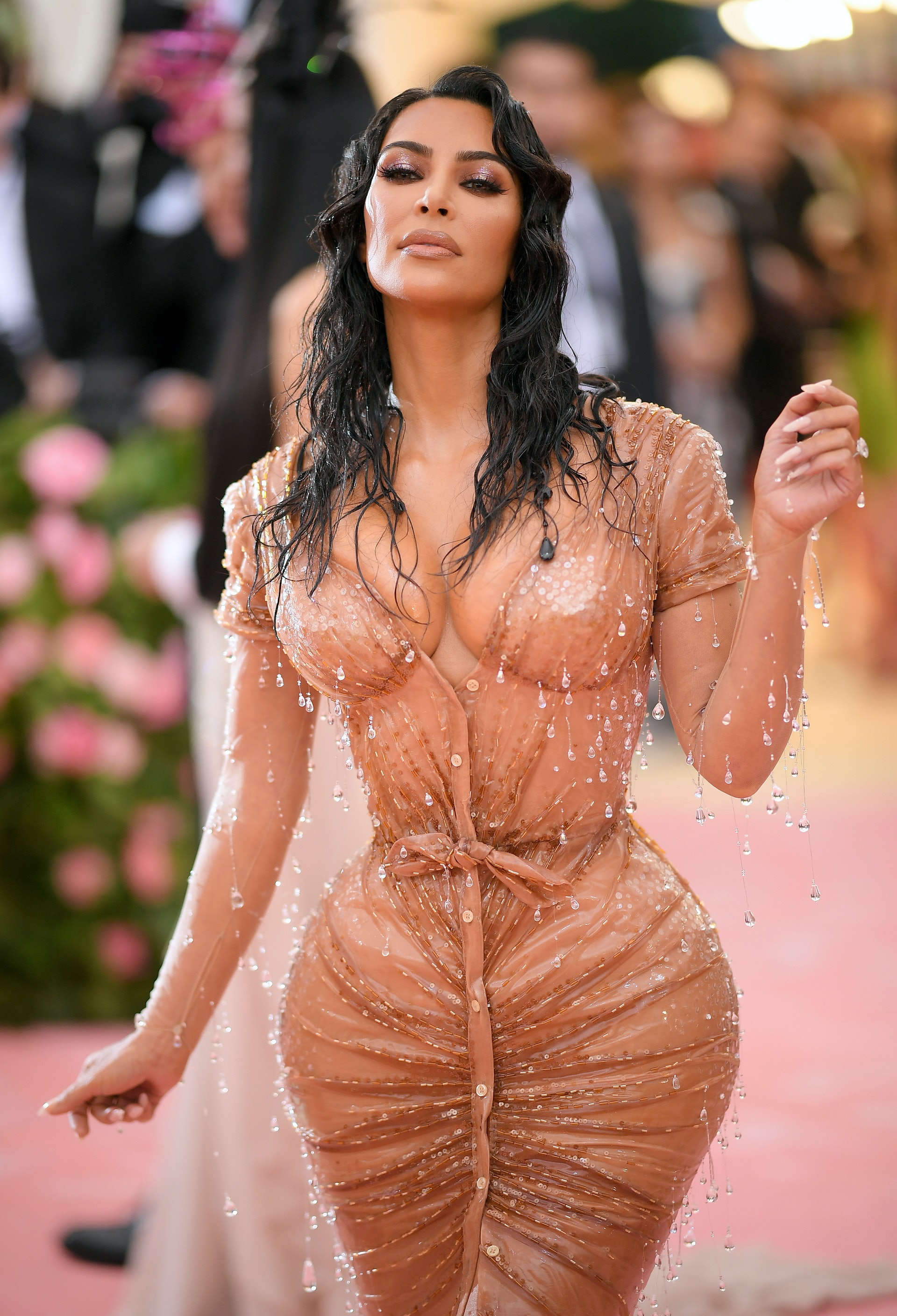 Kim在Met Gala穿上的貼身水滴造型晚裝。（Getty Images）