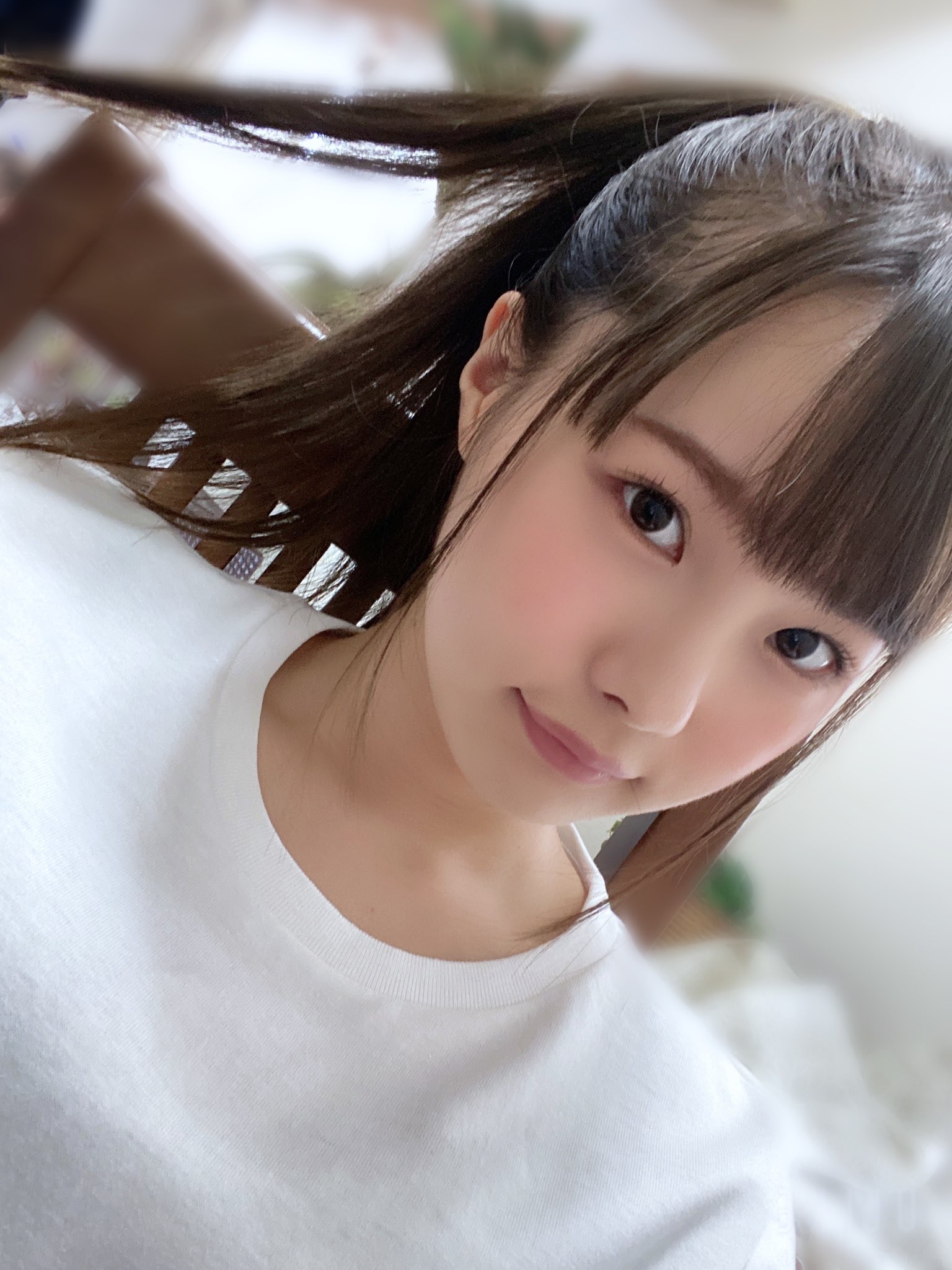 【第7名 松本一香】1999年出生的她稚氣未退，但已經吸引到大廠SOD及Moodyz目光，足以證明她的潛力。（twitter@MatuMoto_arrows）