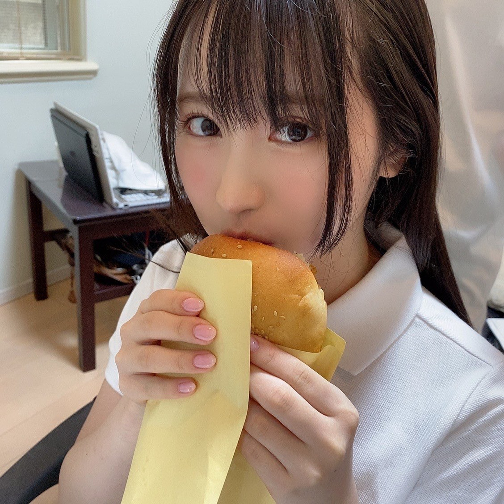 【第4名 小野六花】一個月時間登上排行榜第4位,只可說是青春無敵。(twitter@onorikka) 【第4名 小野六花】一個月時間登上排行榜第4位,只可說是青春無敵。(twitter@onorikka)