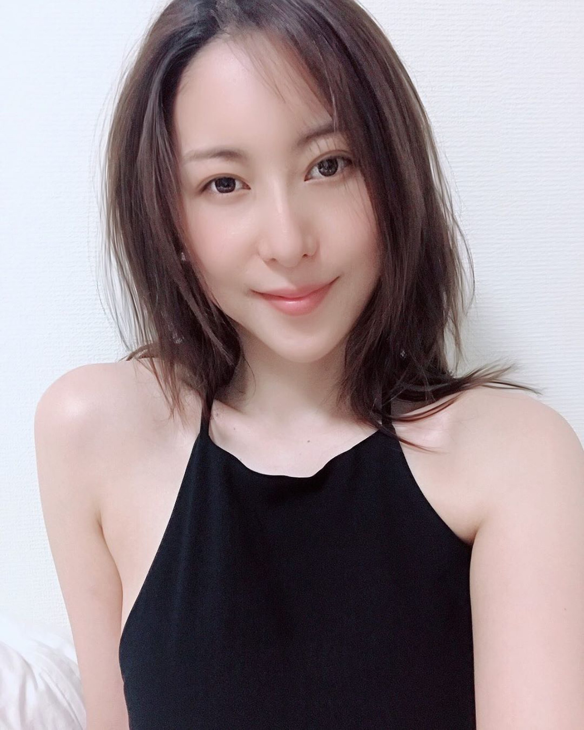 【第3名 松下紗榮子】在2018年「最受歡迎AV女優」排行榜,45歲以上所有年齡分段,都獲得第1名。(ig@matsushita_saeko) 【第3名 松下紗榮子】在2018年「最受歡迎AV女優」排行榜,45歲以上所有年齡分段,都獲得第1名。(ig@matsushita_saeko)