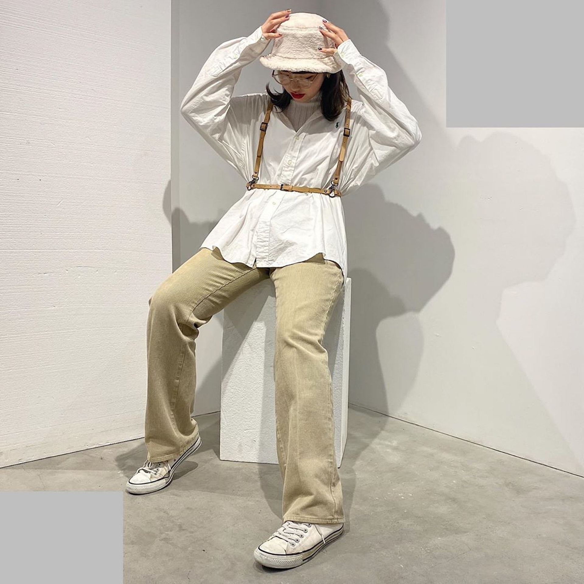 無論置入多少新服裝,大部份女生總會認為自己「無衫着」。(__nmsk13@Instagram)