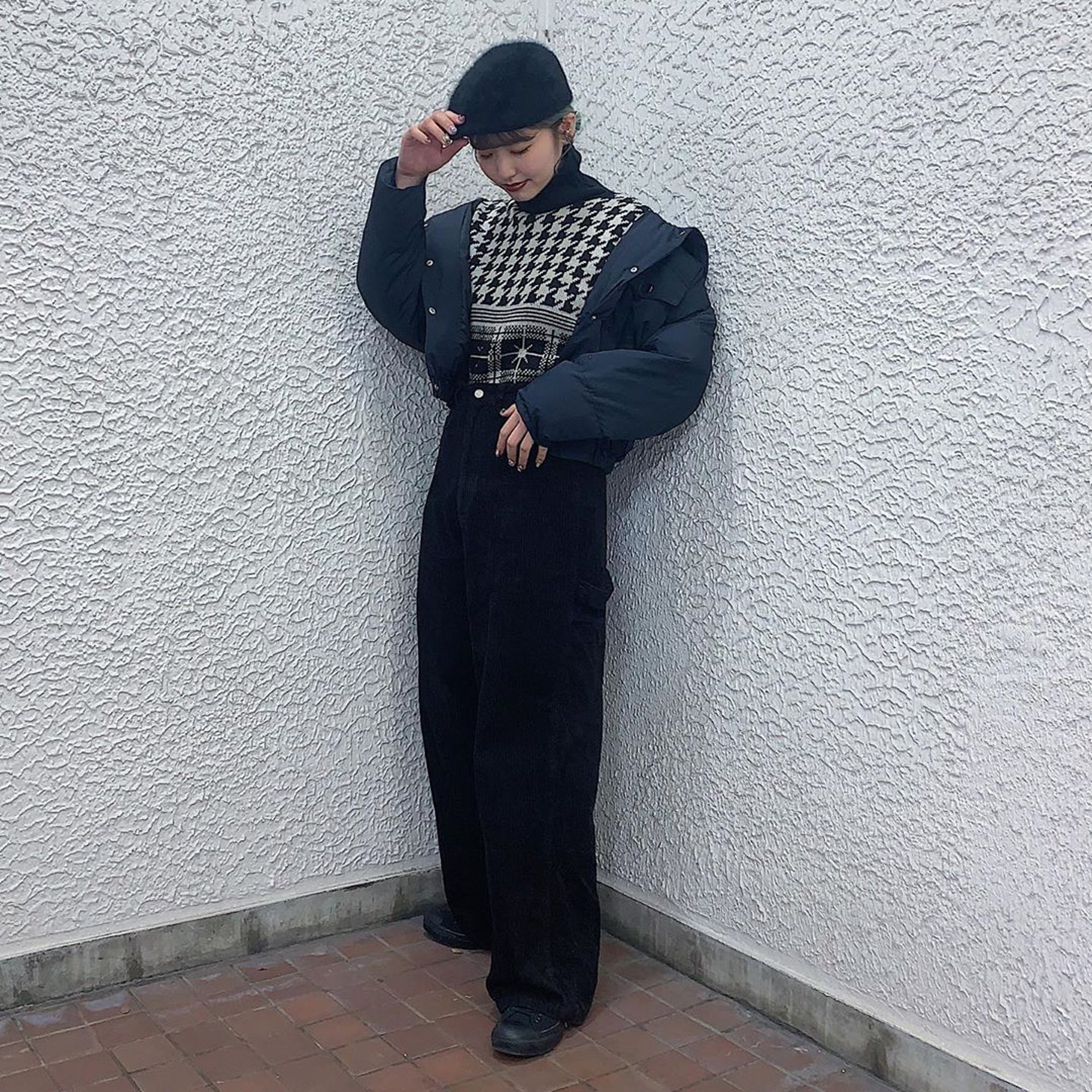 日本女生Chaki喜歡與人分享她的穿搭造型，更會教授重覆搭配的技巧。(__nmsk13@Instagram)