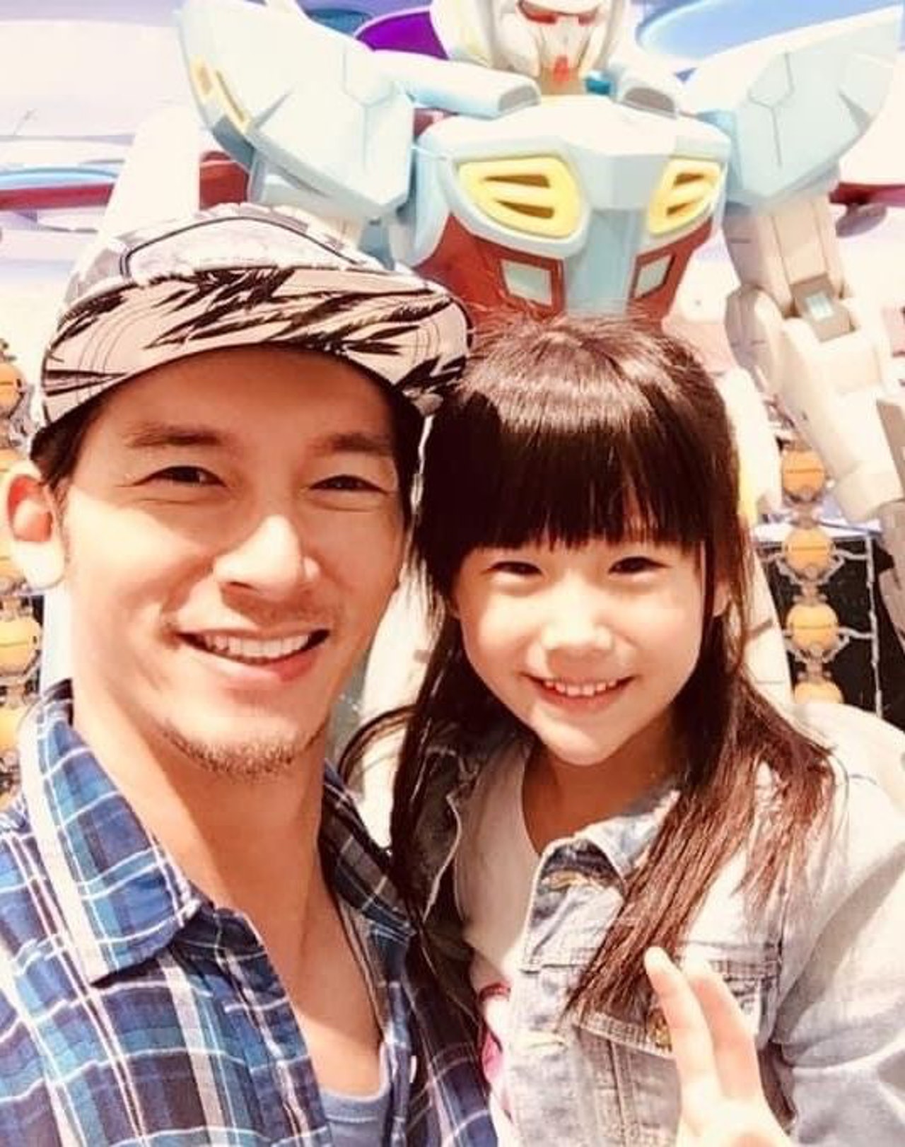 網民讚溫昇豪的女兒天生是個大美人。(Facebook@溫昇豪) 網民讚溫昇豪的女兒天生是個大美人。(Facebook@溫昇豪)
