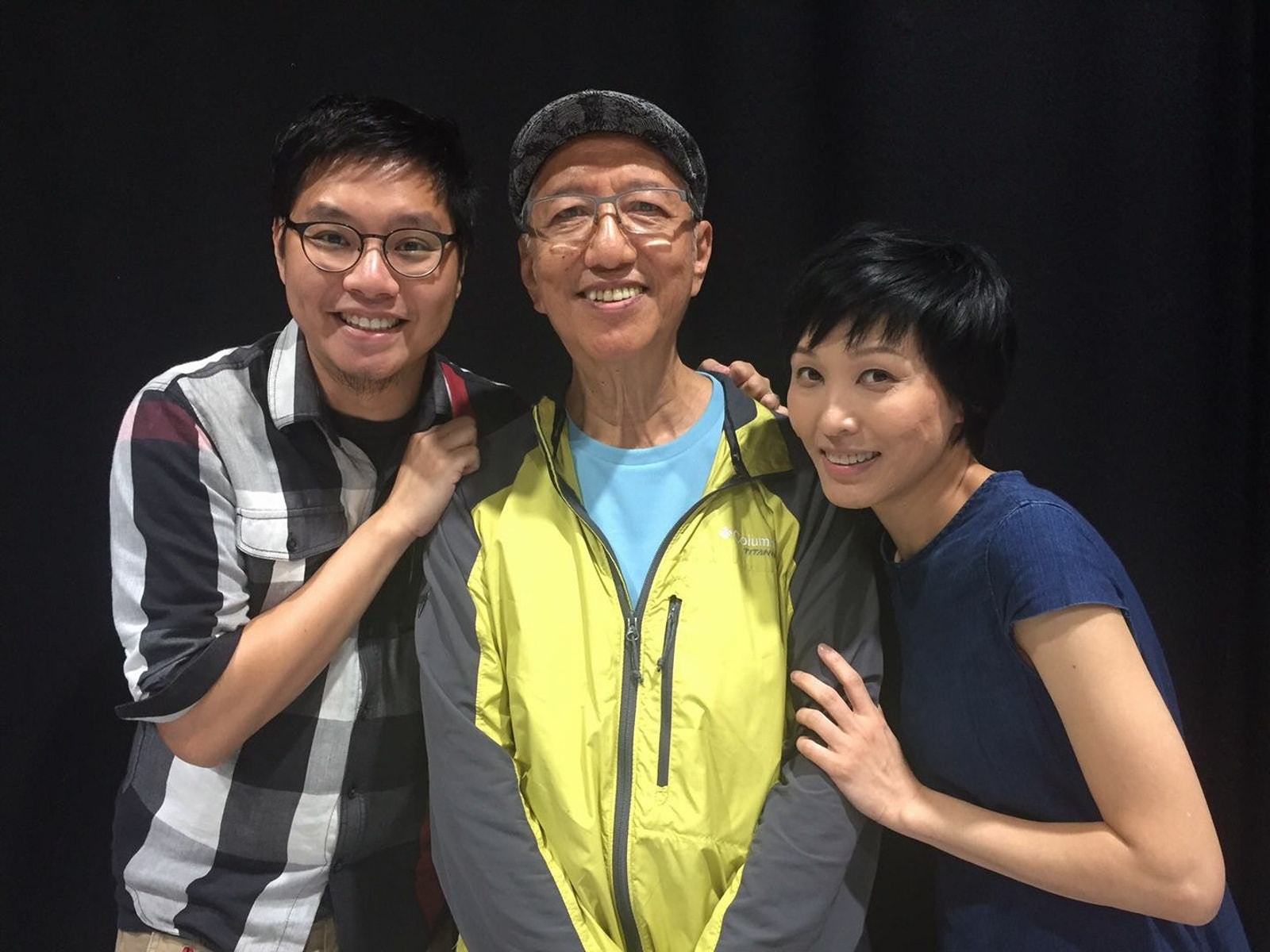 近年盧雄(中)因為患病而消瘦不少。(電台節目《守下留情》Facebook專頁) 近年盧雄(中)因為患病而消瘦不少。(電台節目《守下留情》Facebook專頁)