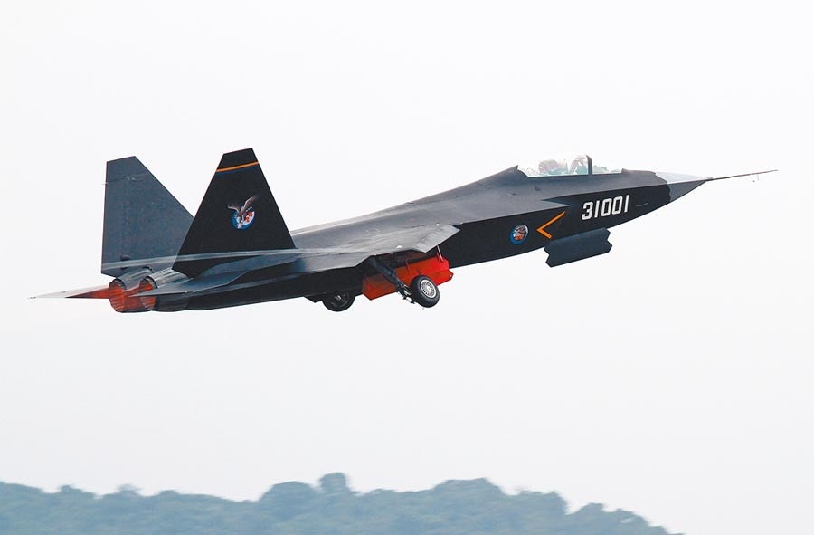 航母攻略 殲31究竟上不上艦 中國艦載機新戰力正低調磨劍 香港01 中國觀察 航母攻略 殲31究竟上不上艦 中國艦載機新戰力正低調磨劍 香港01 中國觀察