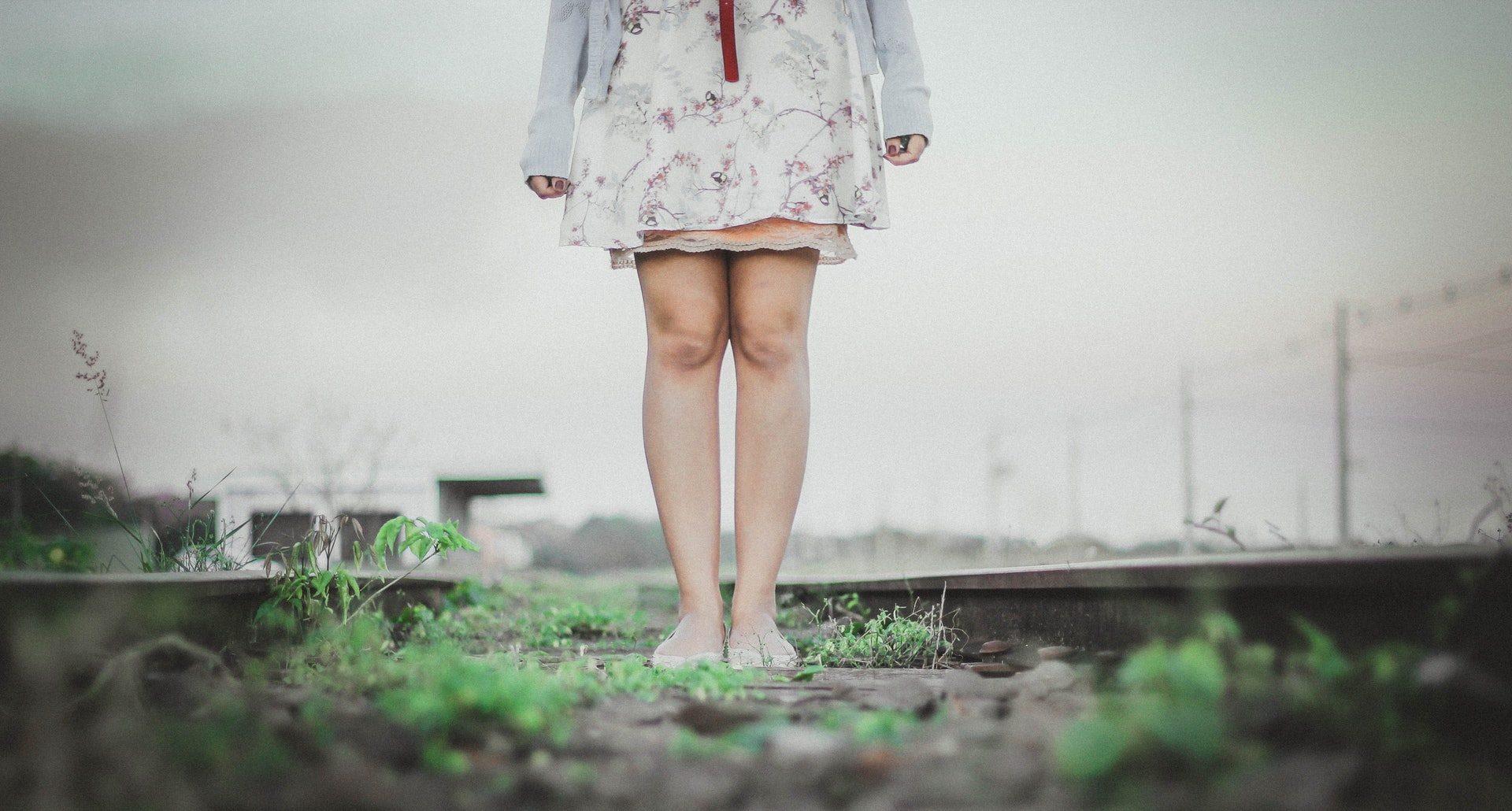 O型腳、X型腳不但不好看,對膝蓋健康也有影響。(Allef Vinicius/unsplash) O型腳、X型腳不但不好看,對膝蓋健康也有影響。(Allef Vinicius/unsplash)