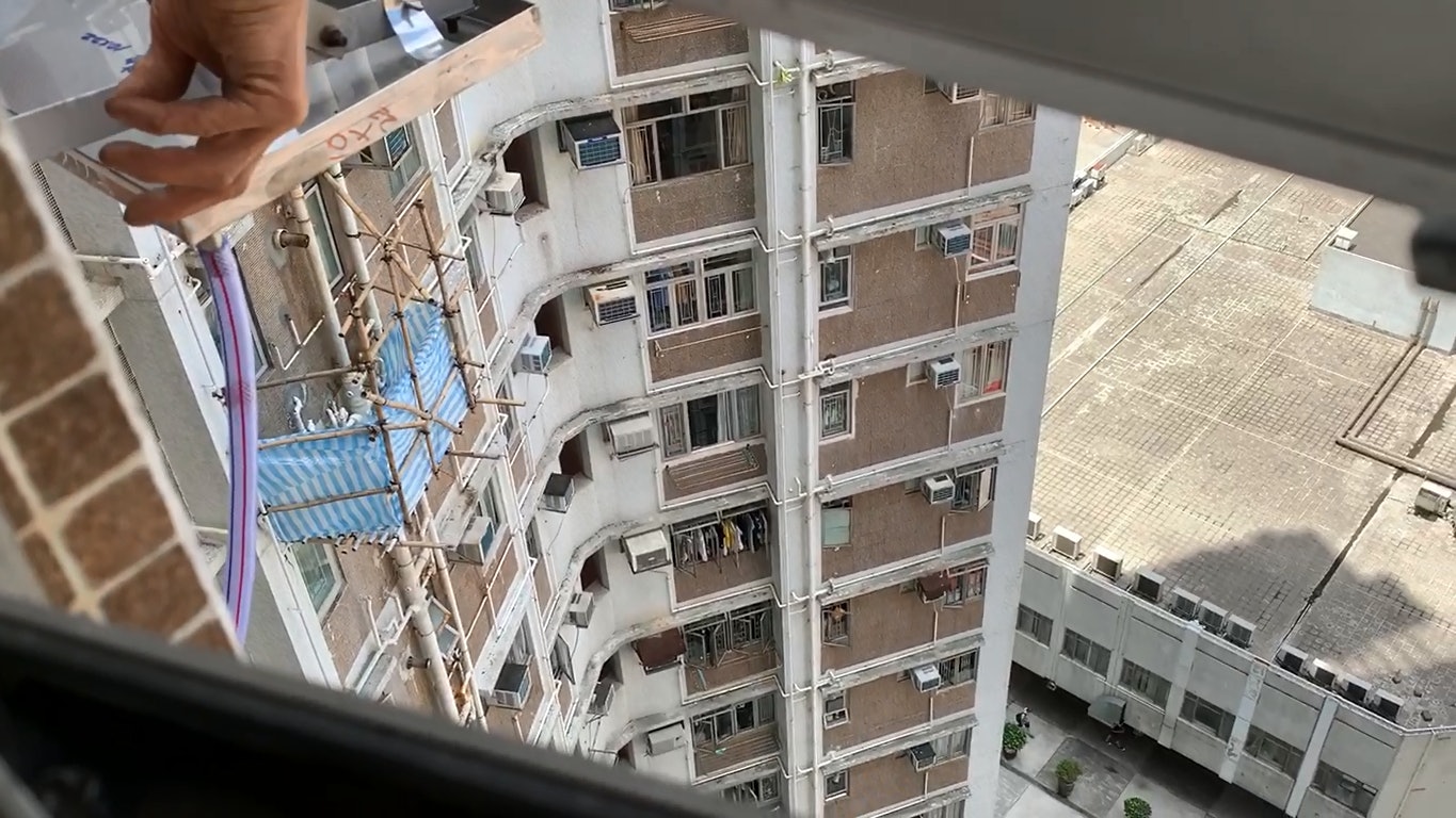 擬修例加快處理滲水及冷氣機滴水 入屋調查延三小時至晚上十時 擬修例加快處理滲水及冷氣機滴水 入屋調查延三小時至晚上十時