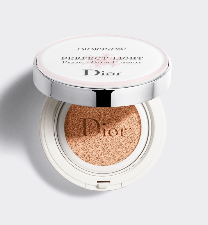 Dior	Diorsnow Perfect Light Perfect Glow Cushion SPF 50 PA+++ 010	（$550；Dior）