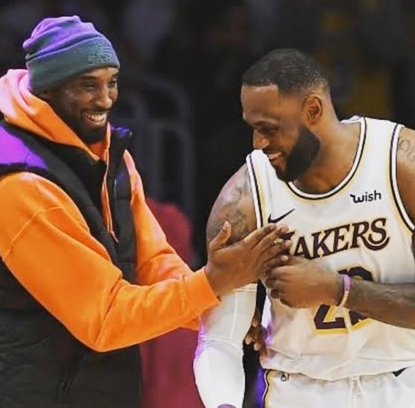 高比離世後，其社交媒體上一度定格於這張他與占士的合照。（Kobe Bryant instagram）