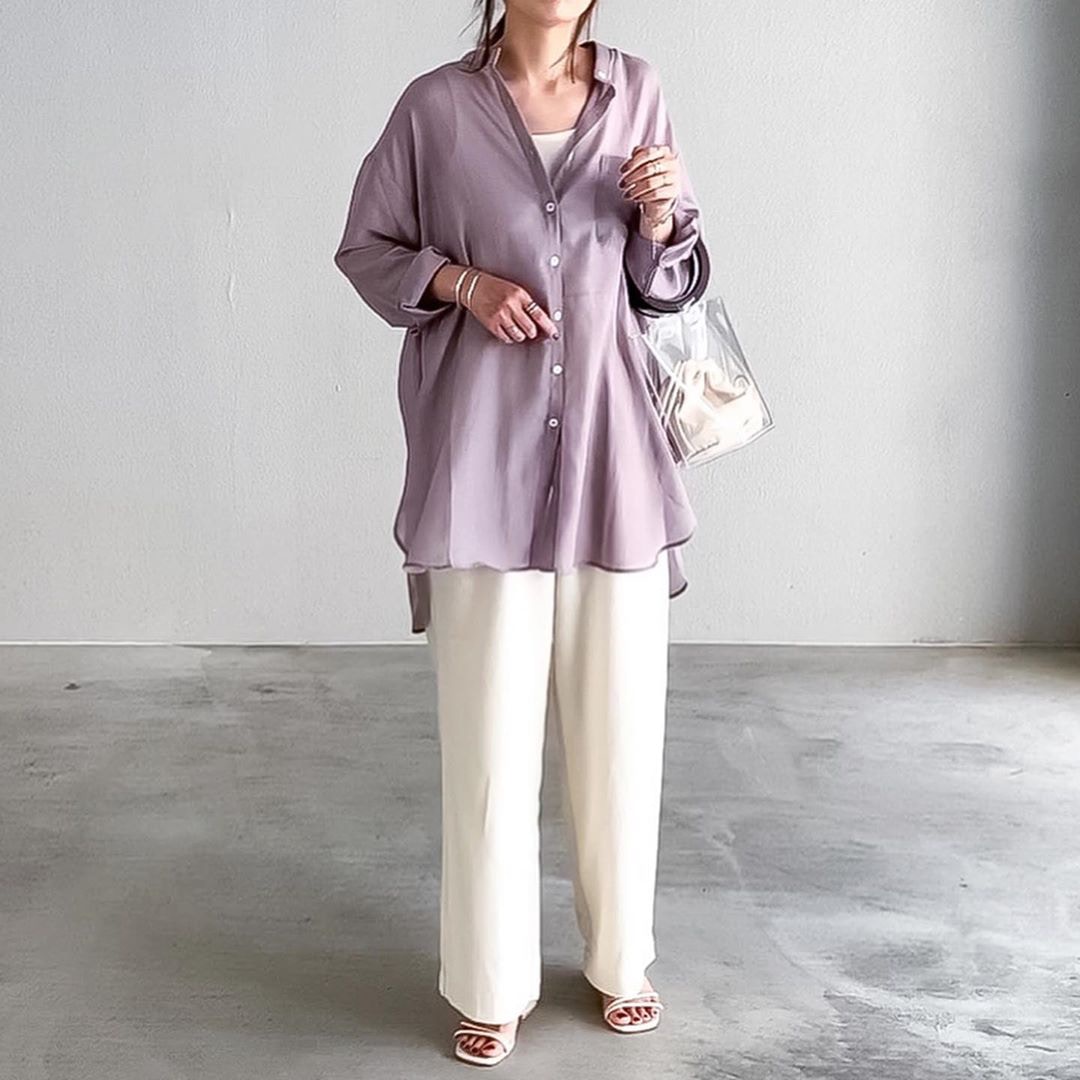 【Zara、Uniqlo穿搭】恤衫的呈現方式同樣百搭多變，能一衣多穿。(__htm.i_@Instagram)