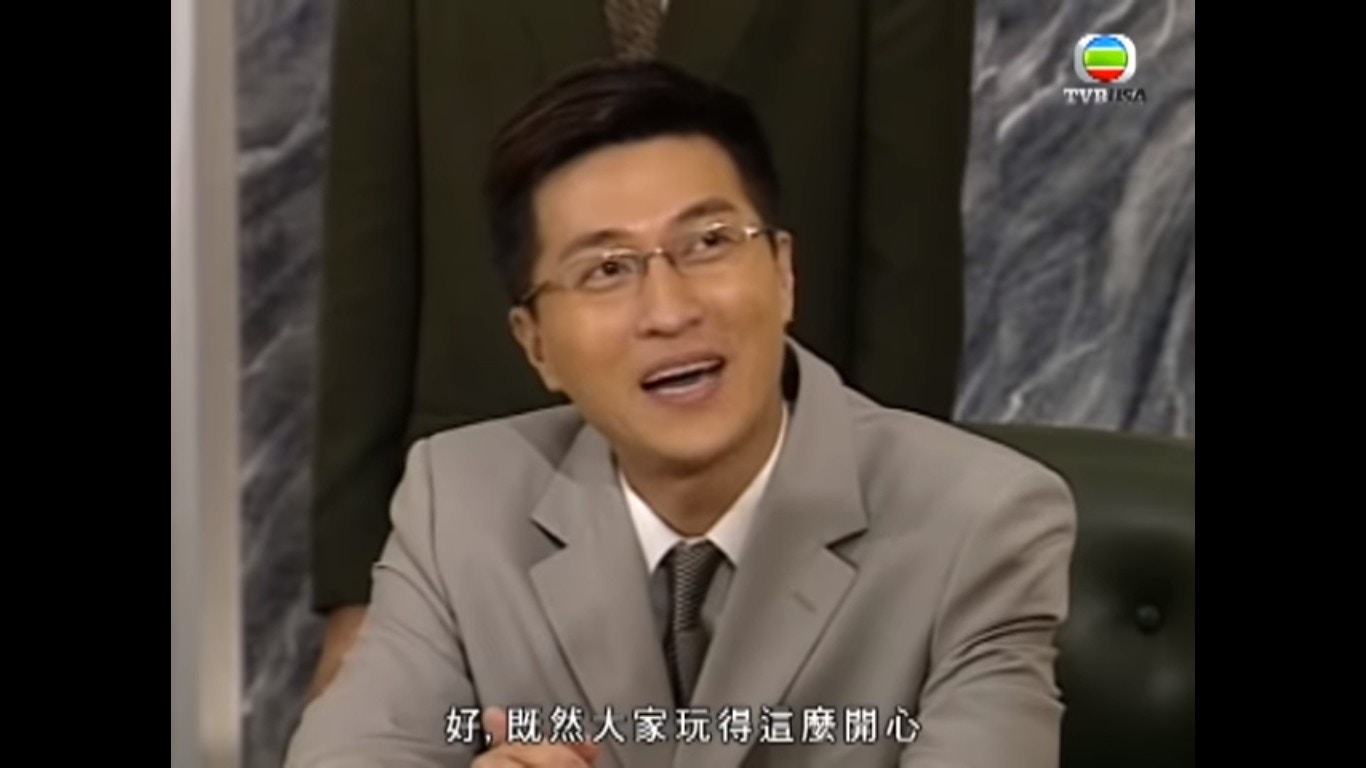 林韋辰在記者面前踢爆江華是雍正。（電視畫面）