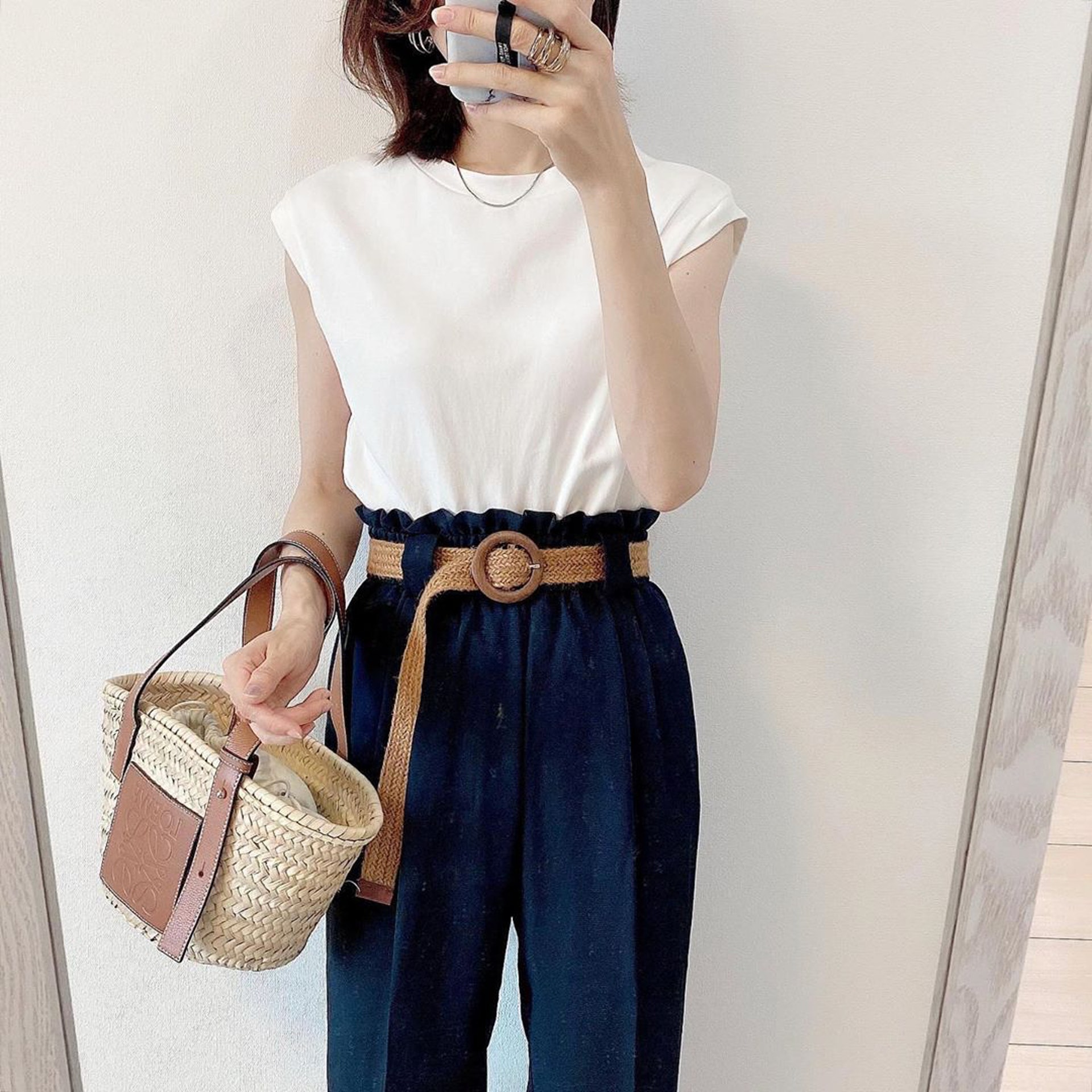 【Zara、Uniqlo、GU穿搭】Emi所穿的褲裝購自Zara。(emi0830emi@Instagram)