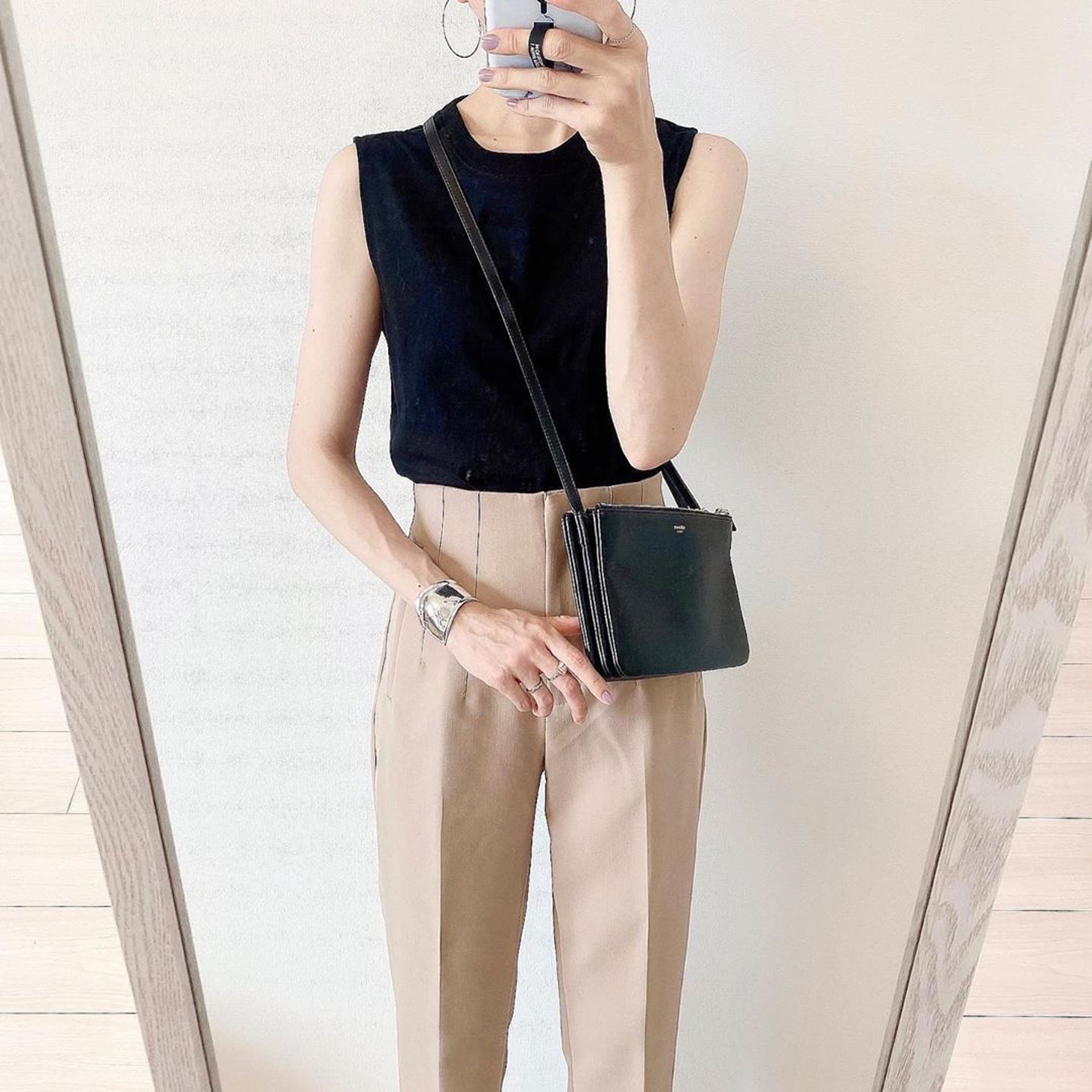 【Zara、Uniqlo、GU穿搭】同時造就出俐落、知性氣場。(emi0830emi@Instagram)
