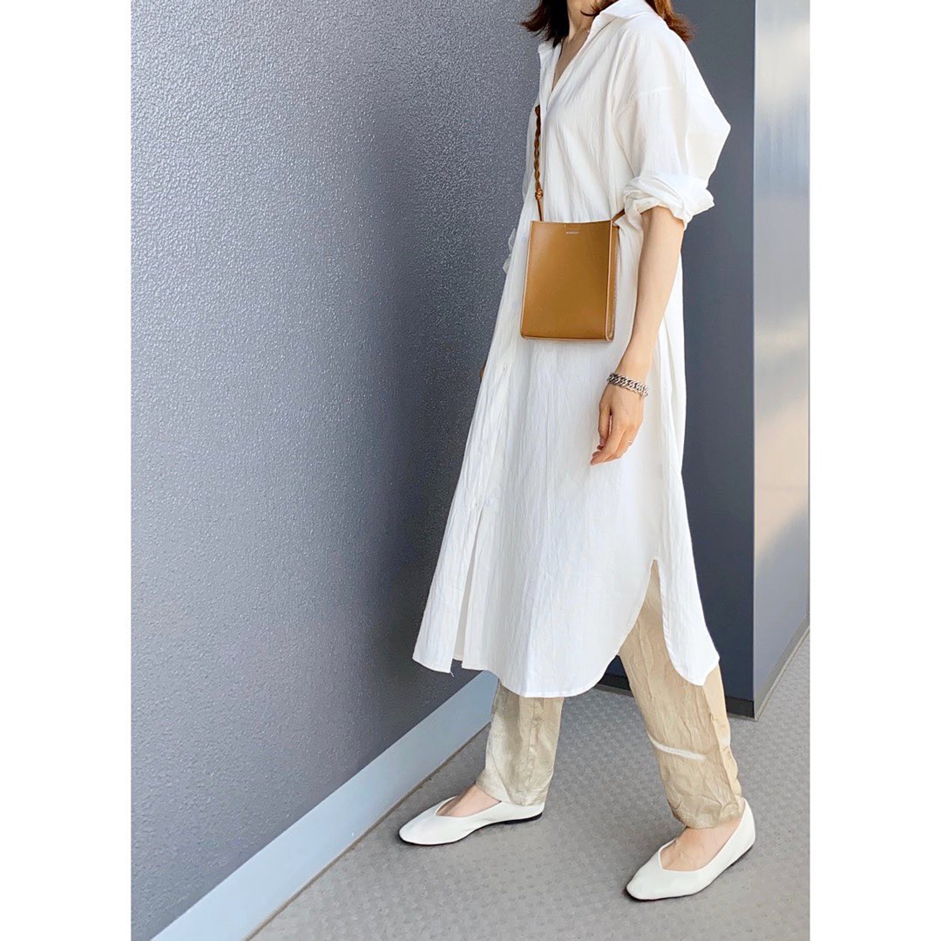 【Zara、Uniqlo、GU穿搭】淺色調穿搭能營造出一份溫暖感。(emi0830emi@Instagram)