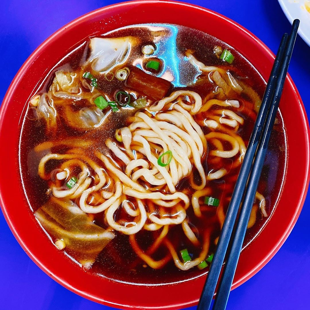 別以為牛肉湯麵和牛肉麵一樣，其實牛肉湯麵並沒有放牛肉！（ig @ eat_eat_beca）