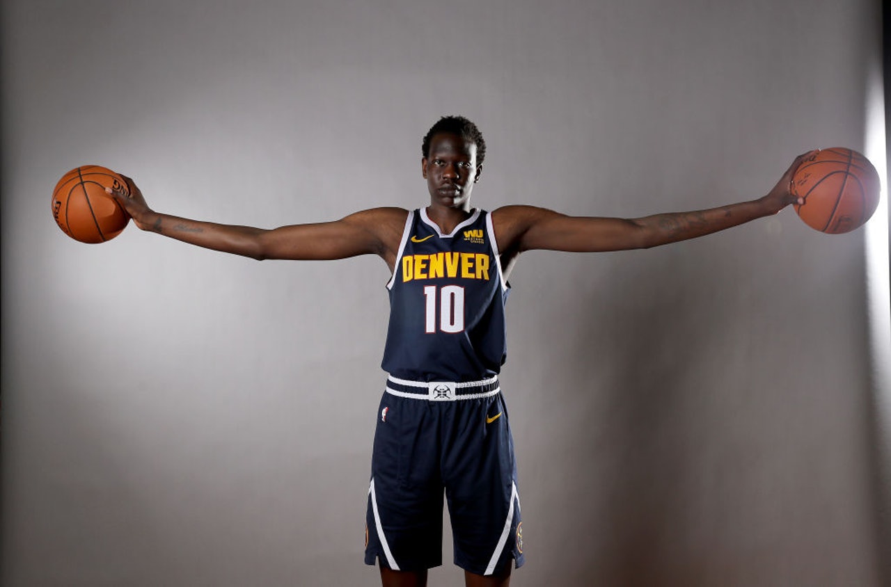 保爾,20歲2.18米高,為已故NBA球員馬諾保爾(Manute Bol)之子。(Getty Images) 保爾,20歲2.18米高,為已故NBA球員馬諾保爾(Manute Bol)之子。(Getty Images)