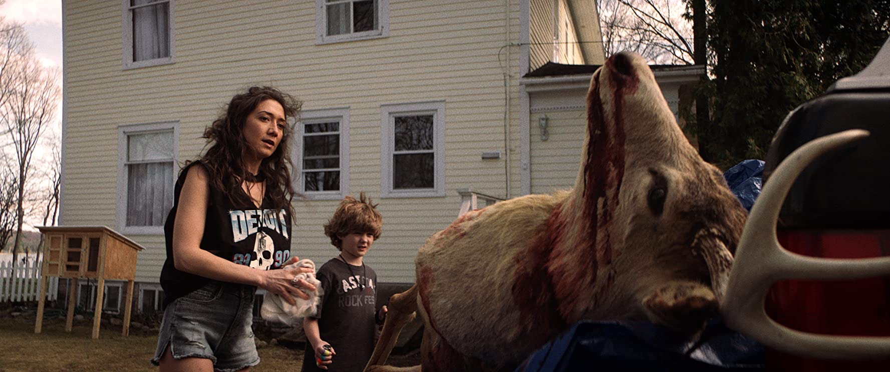 有傳在牧場附近曾發生很多不尋常事件,家畜失蹤成為常態。(《The Wretched》劇照) 有傳在牧場附近曾發生很多不尋常事件,家畜失蹤成為常態。(《The Wretched》劇照)