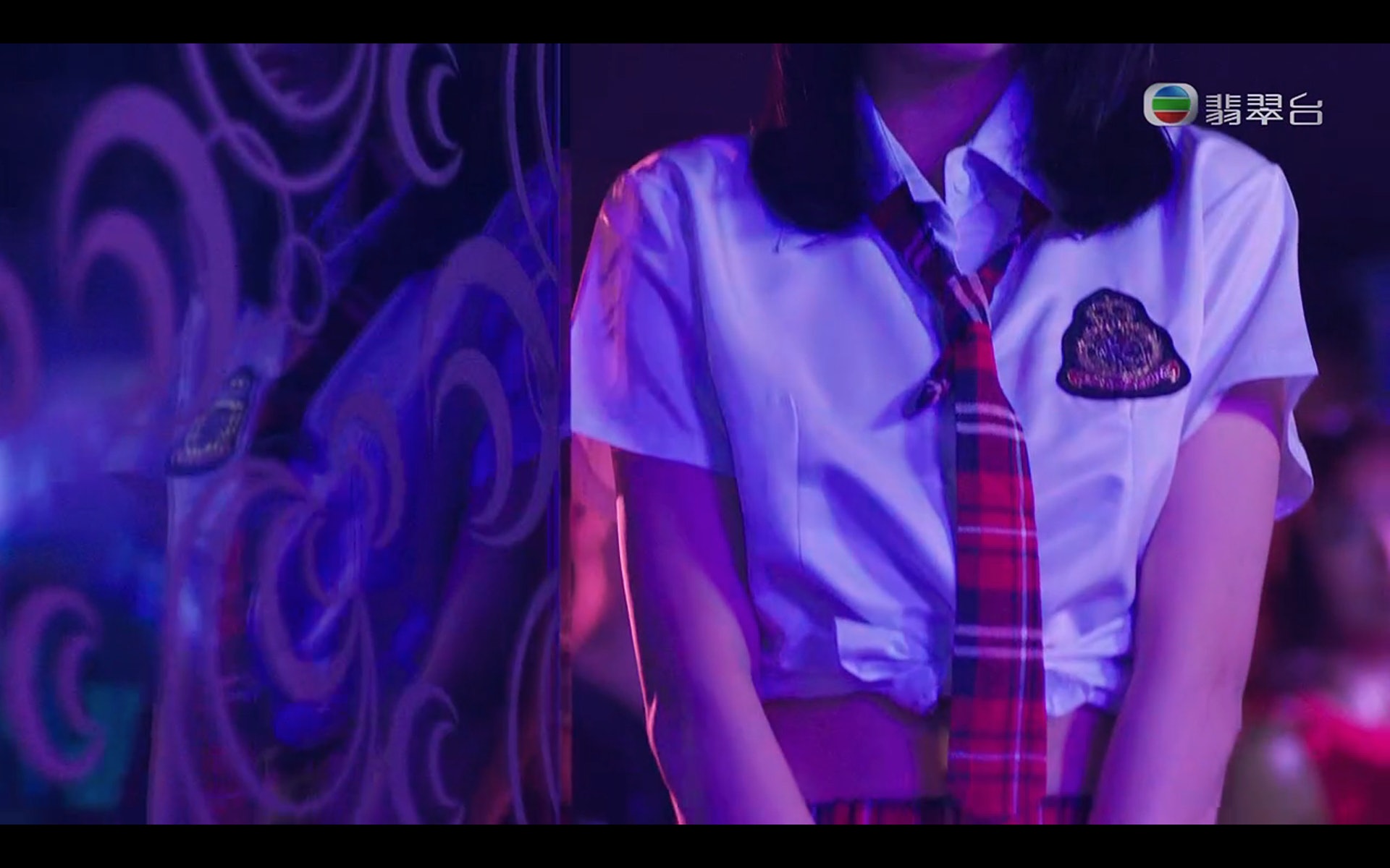 湯怡制服look出場。(《反黑路人甲》截圖) 湯怡制服look出場。(《反黑路人甲》截圖)