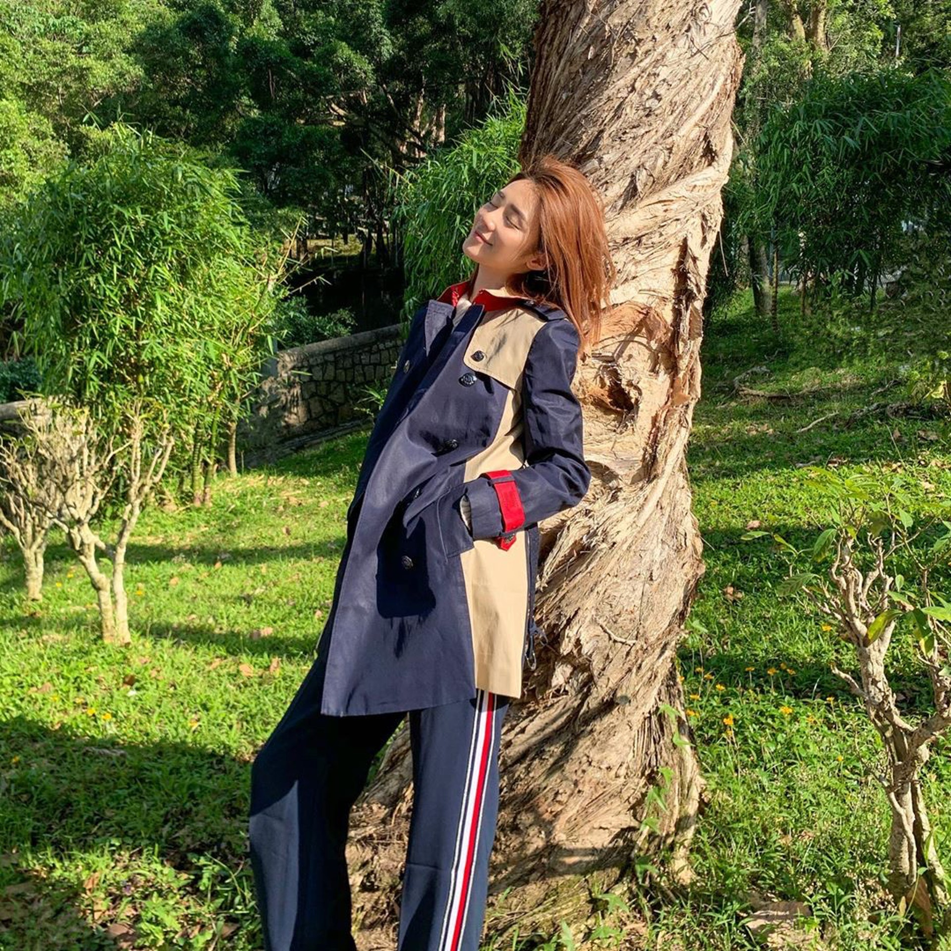 搭拼款式有效增強層次感。(IG@misselvani)