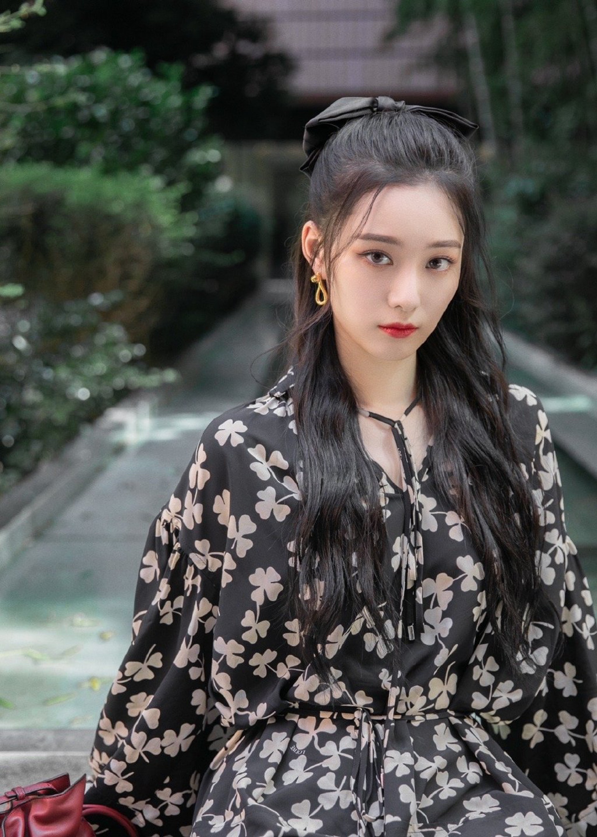 徐艺洋样子甜美。
